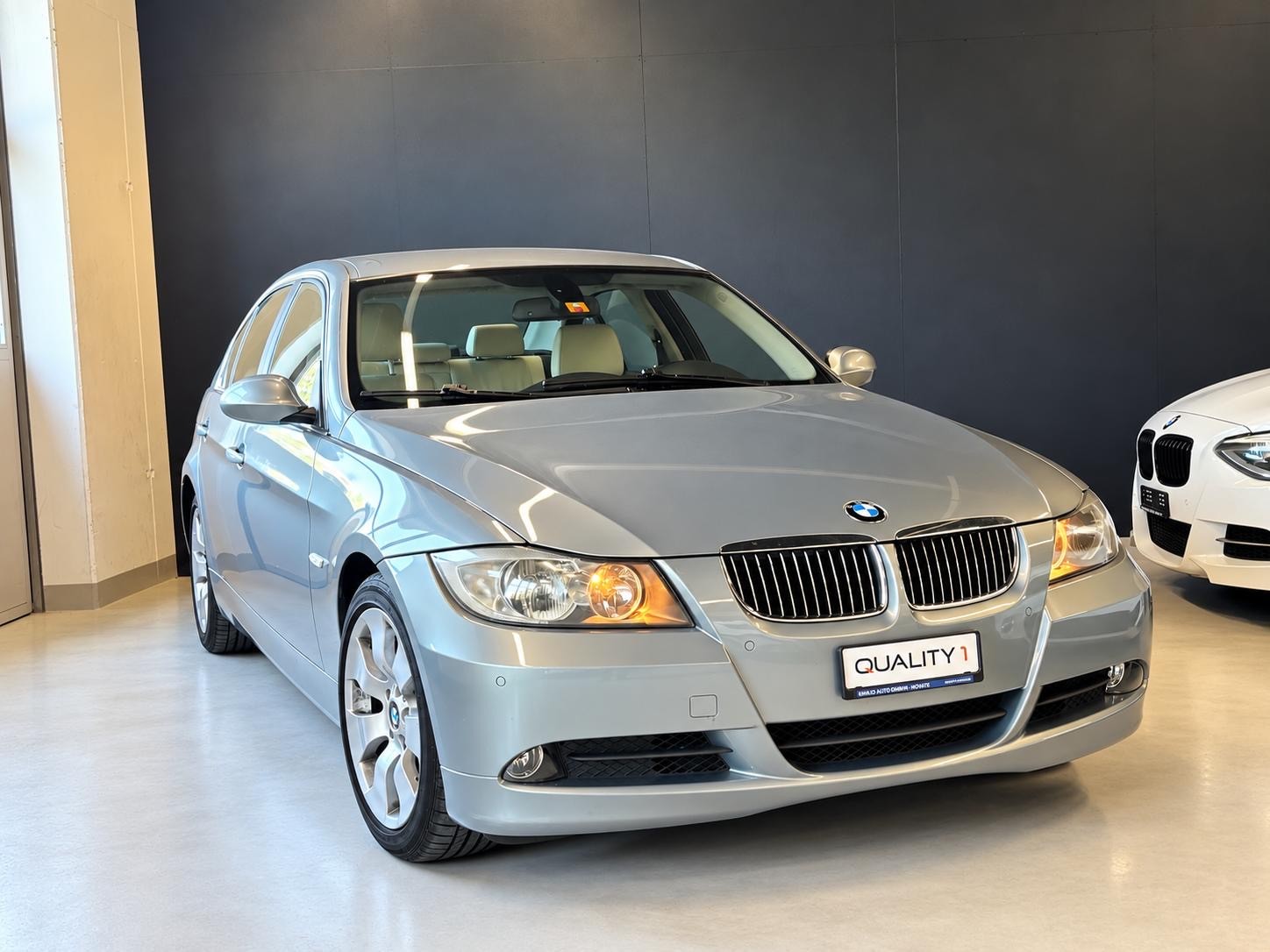 BMW 325i