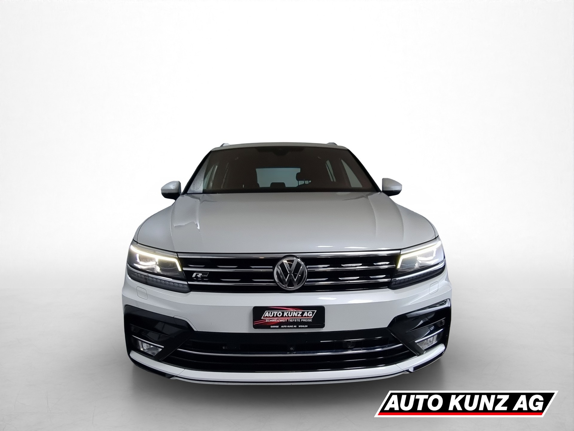 VW Tiguan 2.0 R-Line 4Motion DSG-showroom-element-1