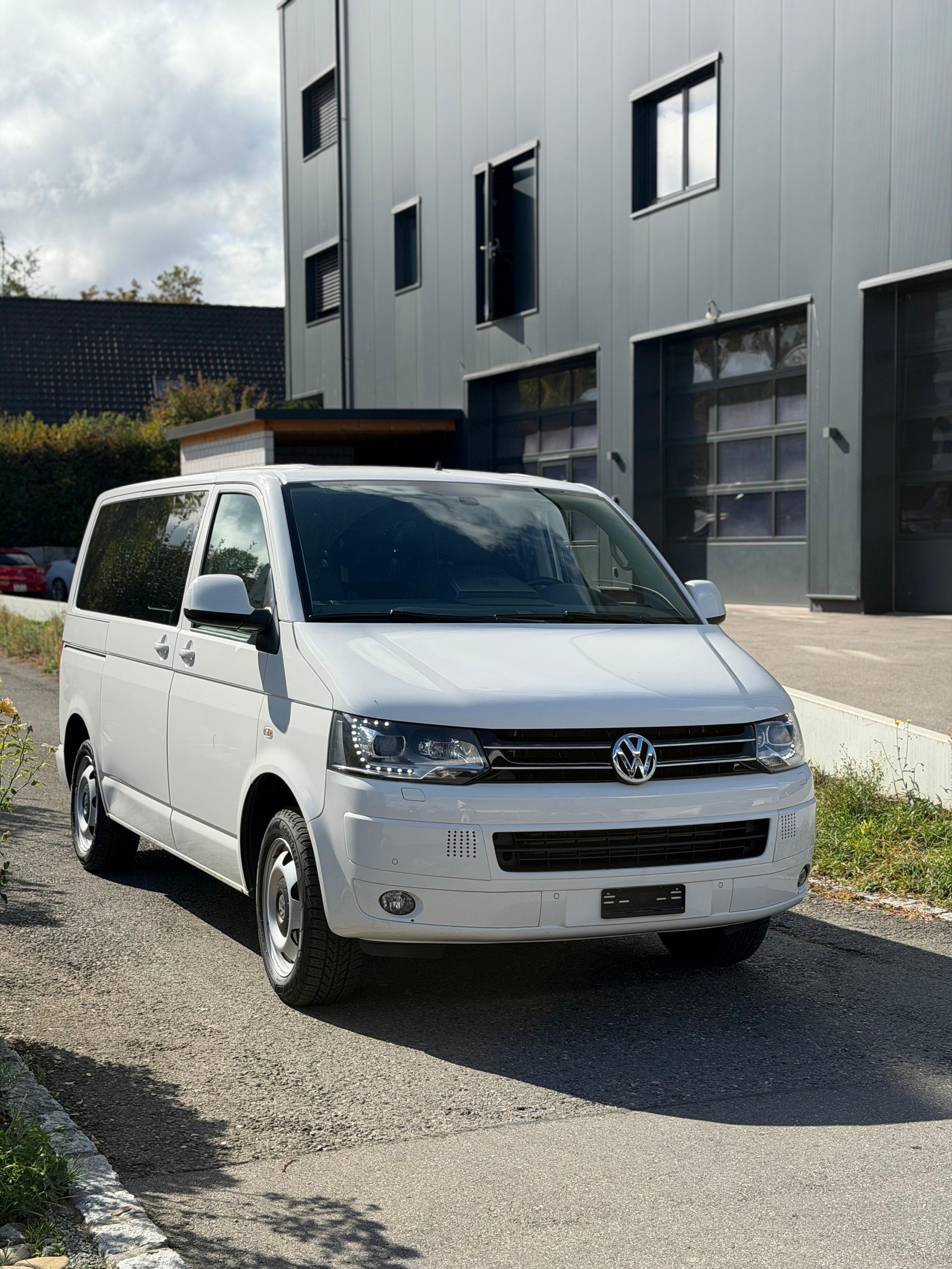 VW T5 Multivan 2.0 Bi-TDI CR Family BMT 4Motion DSG-showroom-element-1