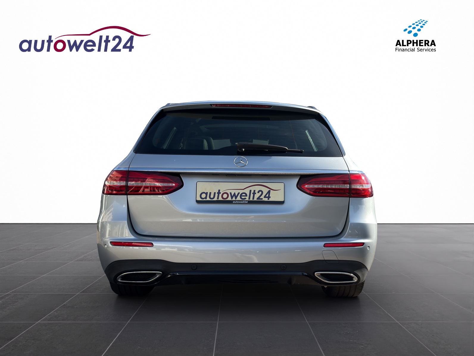 MERCEDES-BENZ E 220 d T 4Matic AMG Line 9G-Tronic-image-5