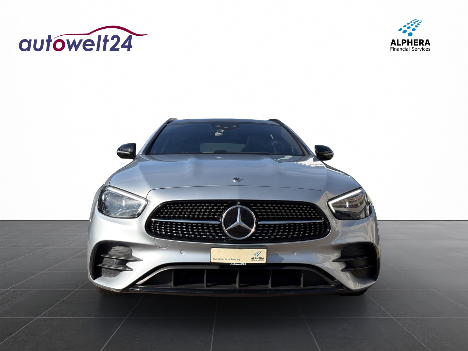 MERCEDES-BENZ E 220 d T 4Matic AMG Line 9G-Tronic-showroom-element-1