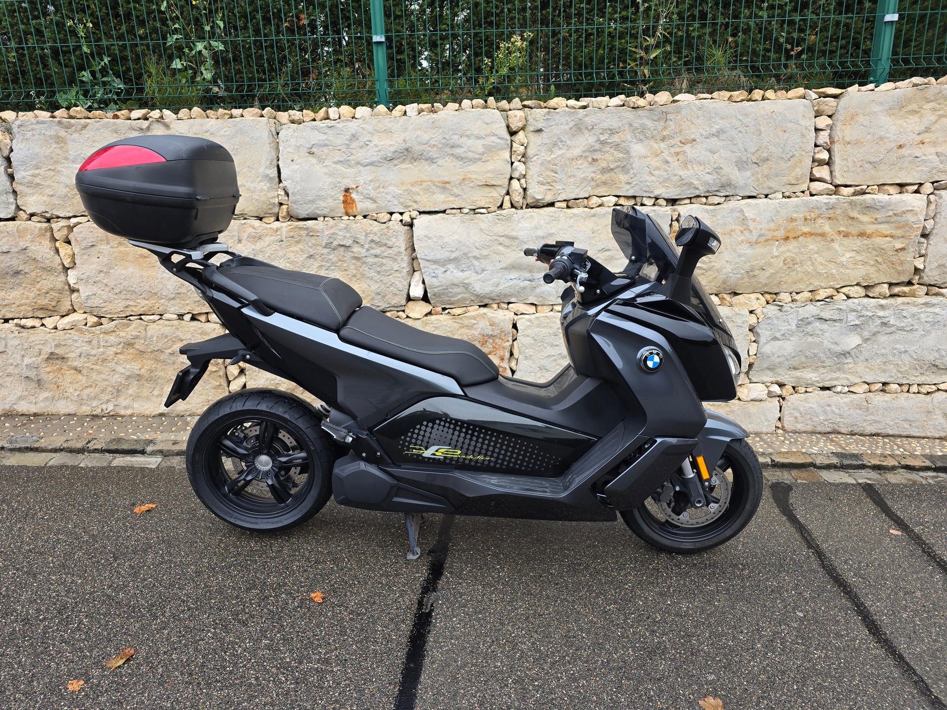 BMW LongRange-image-1