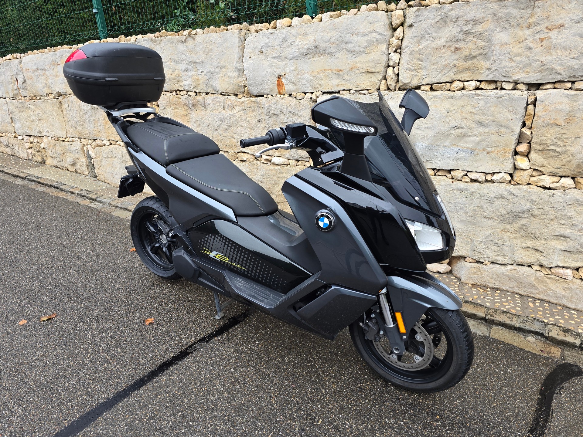 BMW LongRange-image-0