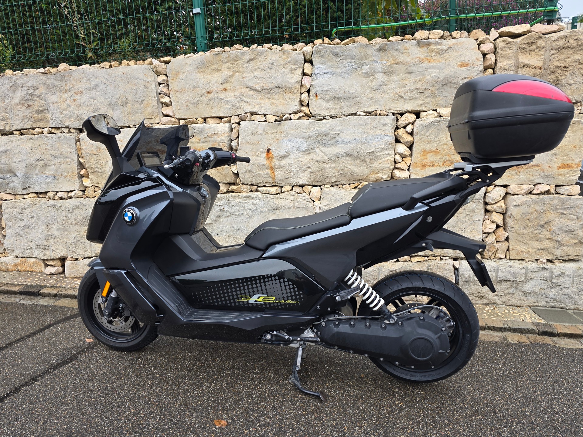 BMW LongRange-image-10