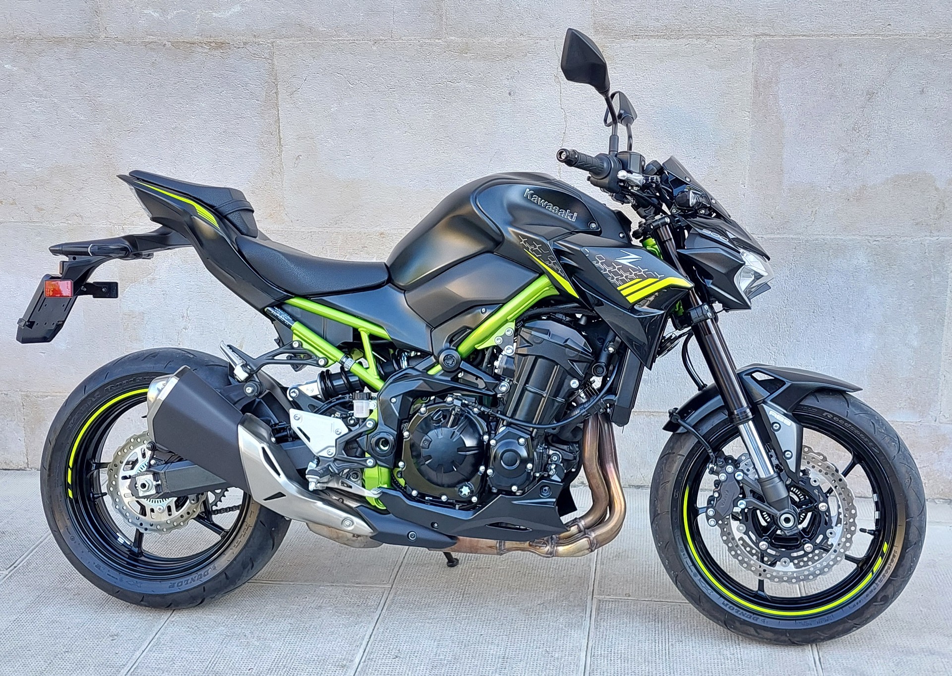KAWASAKI Z 900-image-0