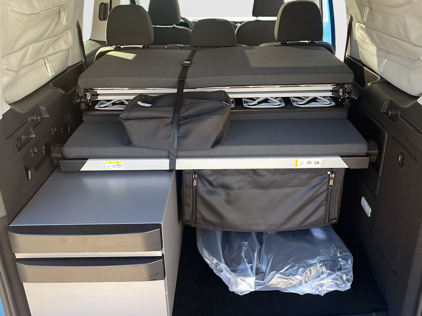 VW Caddy Maxi 2.0 TDI California Spirit-image-12