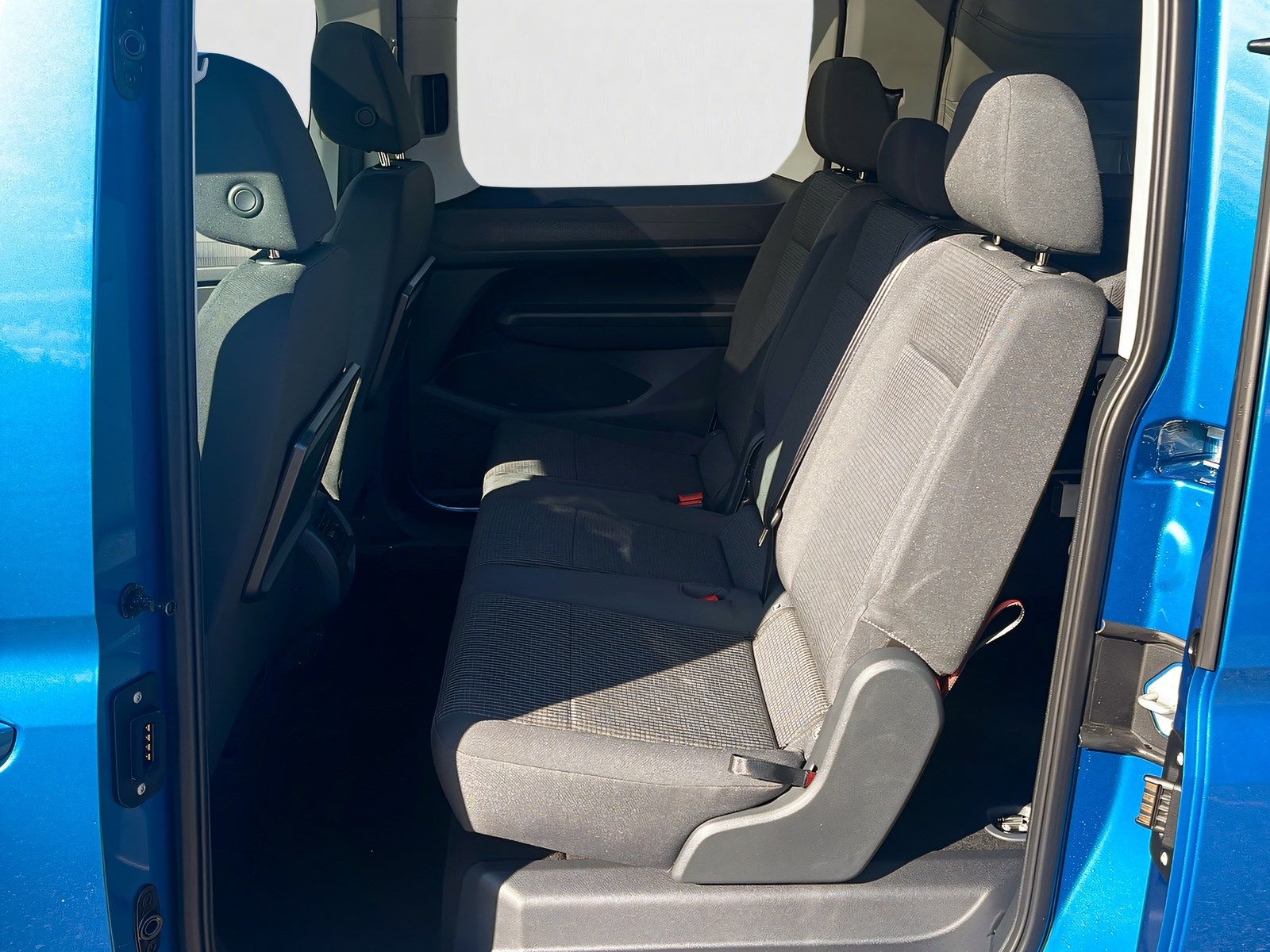 VW Caddy Maxi 2.0 TDI California Spirit-image-5