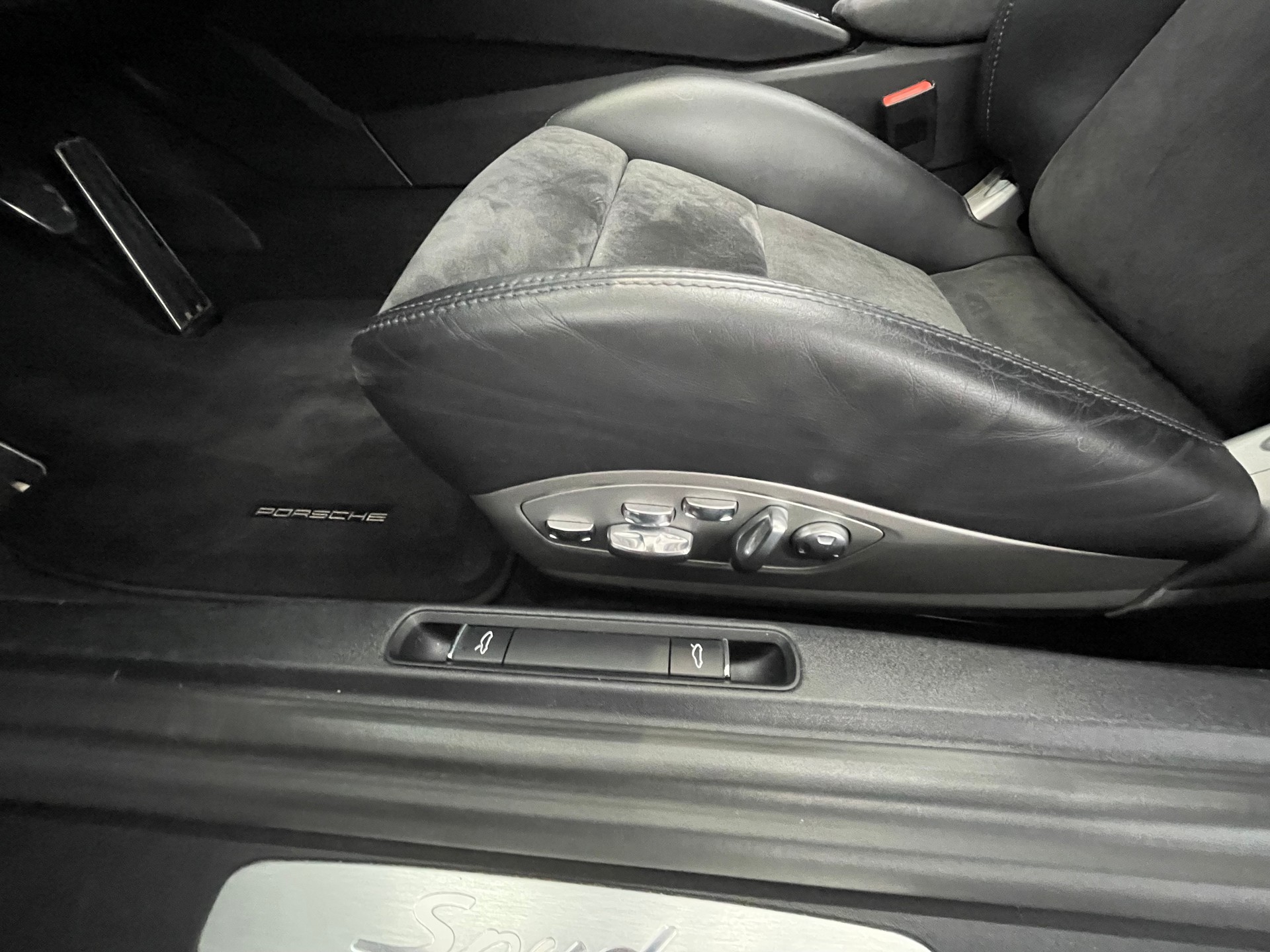 PORSCHE Boxster Spyder 3.8-image-13