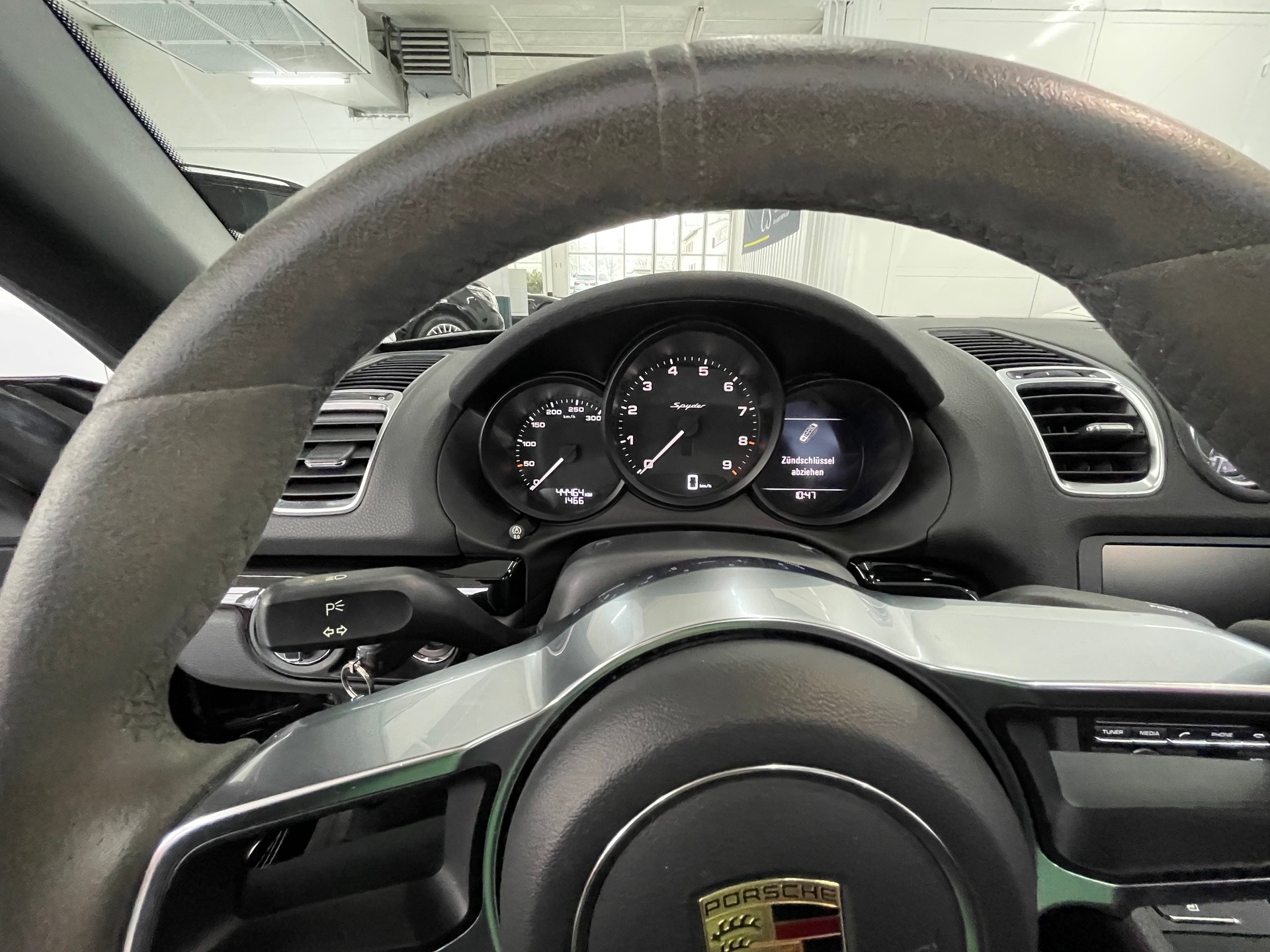 PORSCHE Boxster Spyder 3.8-image-12