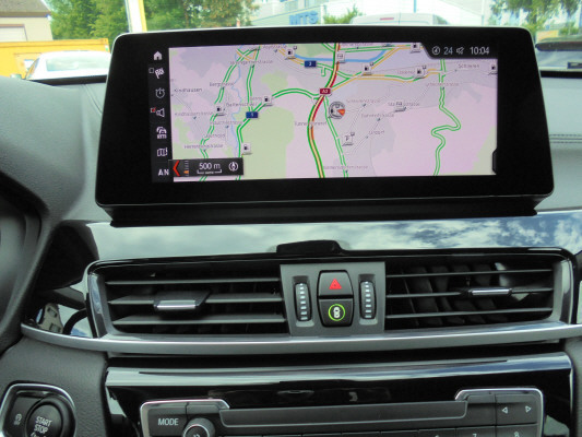 BMW X1 xDrive 18d Sport Line-image-12