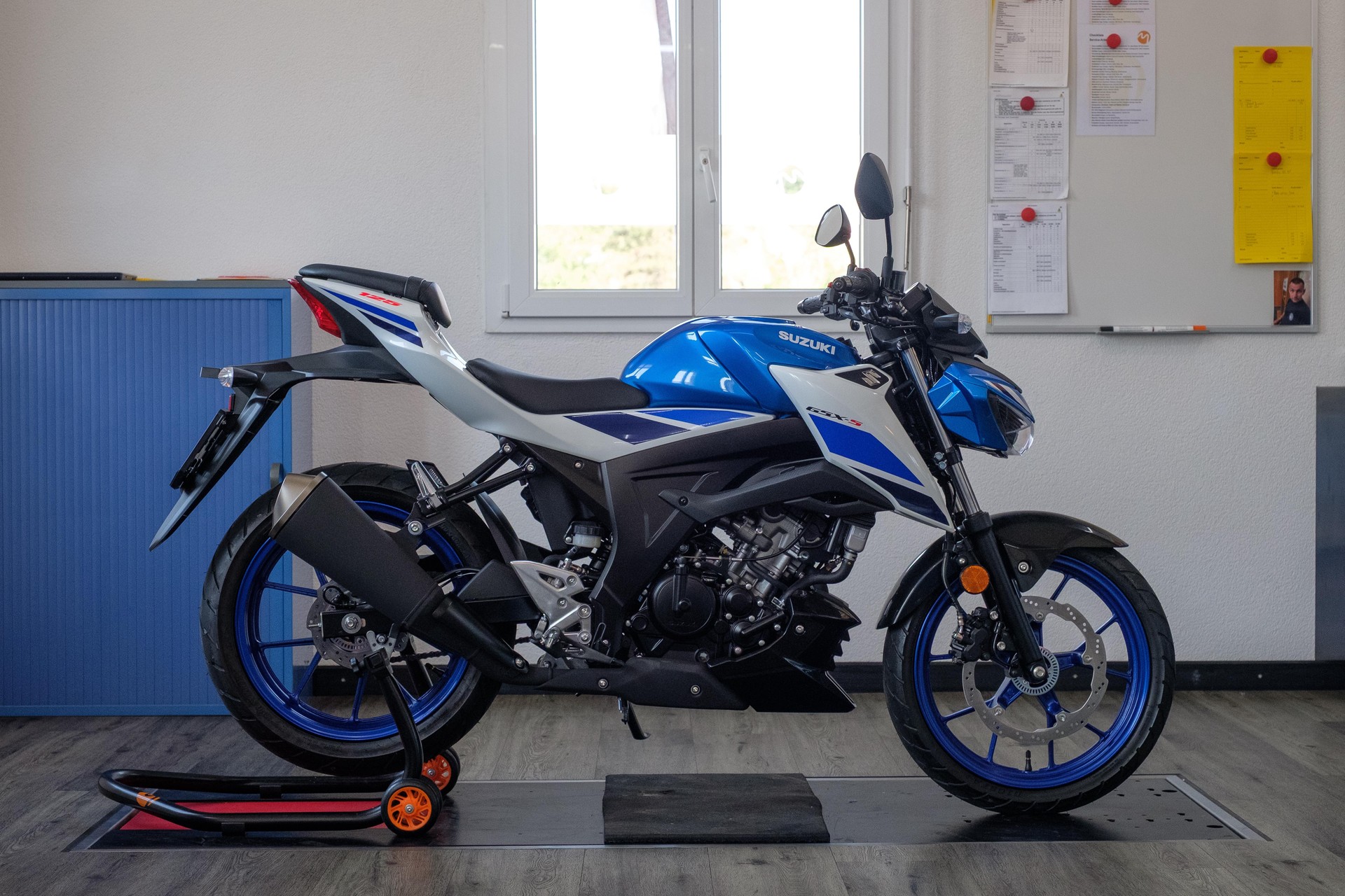 SUZUKI GSX-S 125