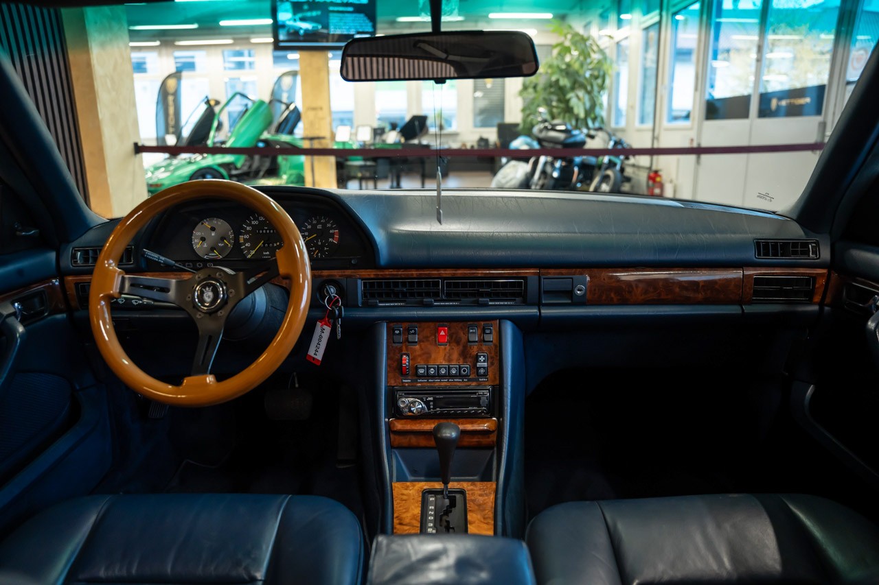 MERCEDES-BENZ 500 SEC Automatic-image-9