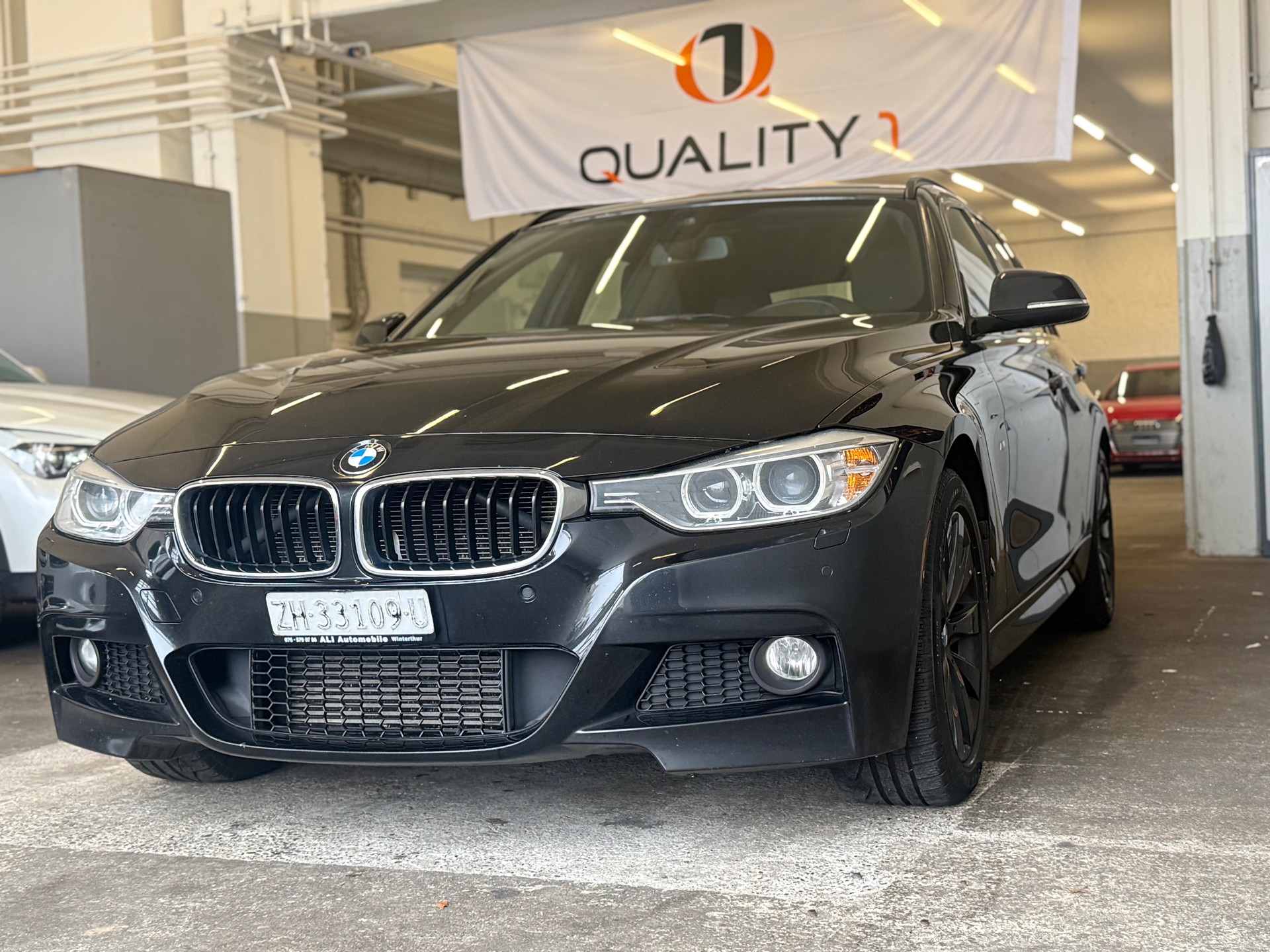 BMW 330d xDrive Touring Steptronic-image-2