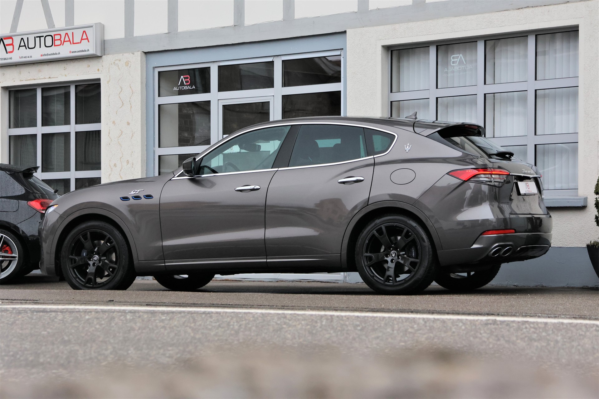 MASERATI Levante 2.0 MHEV GT Hybrid Automatica (CH) + 2.7T AHK-showroom-element-3