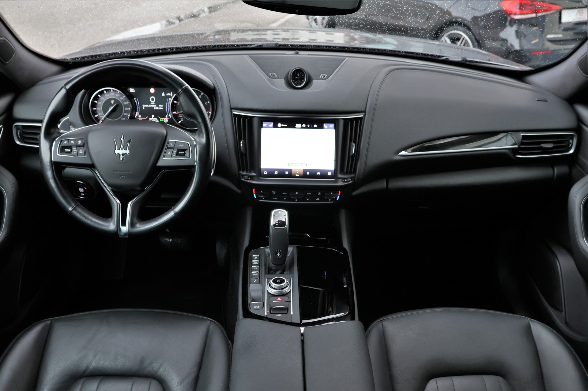 MASERATI Levante 2.0 MHEV GT Hybrid Automatica (CH) + 2.7T AHK-image-16