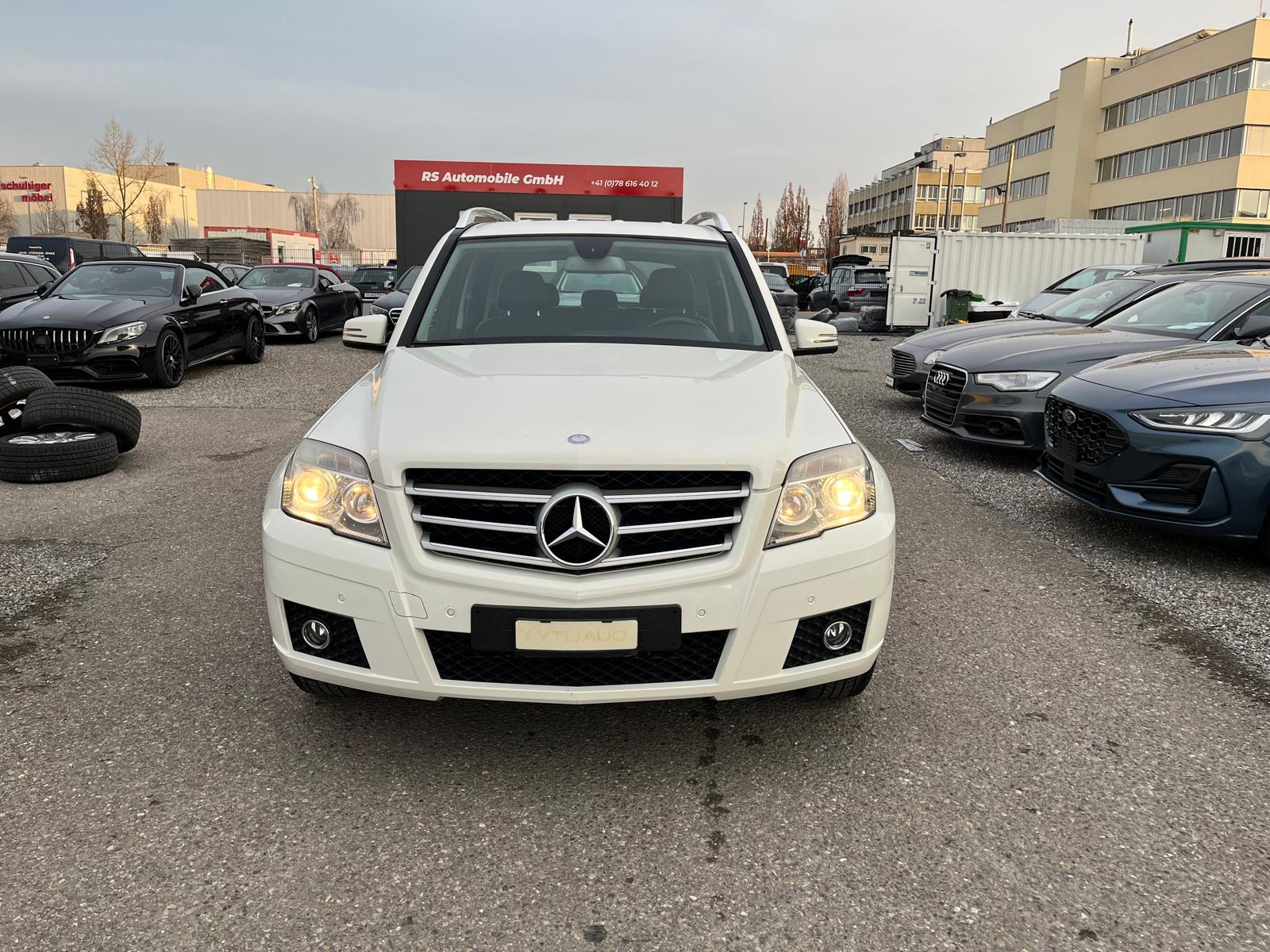 MERCEDES-BENZ GLK 300 V6 4matic-showroom-element-3