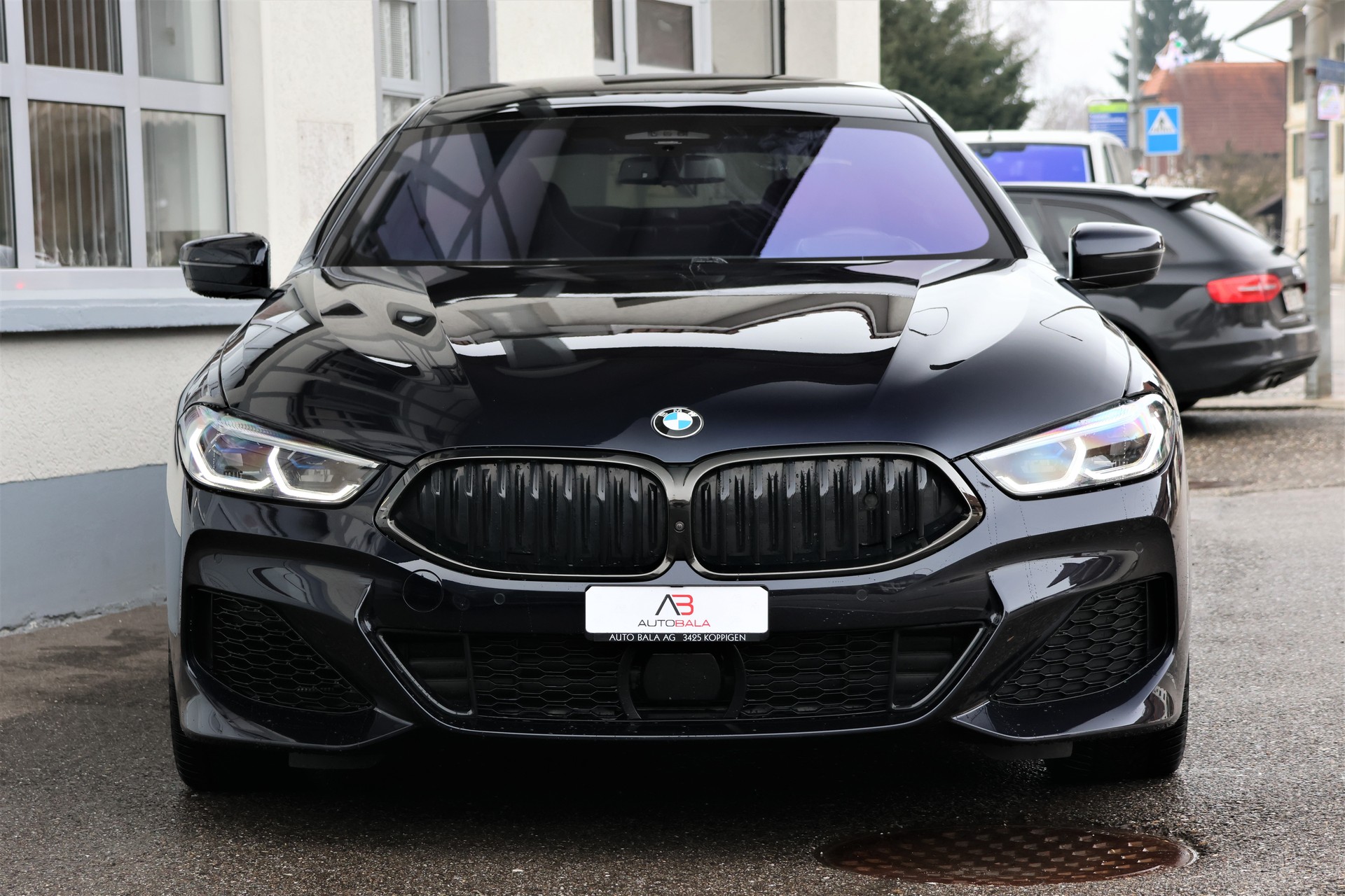 BMW 840i xDrive M Sport Steptronic-showroom-element-1