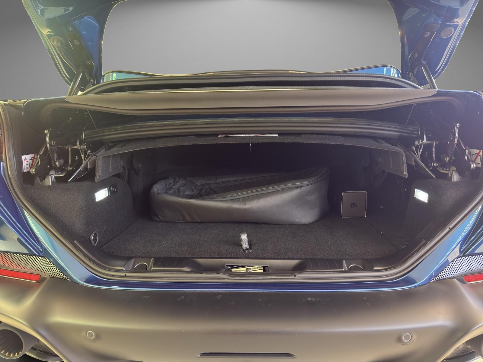 FERRARI Portofino M 3.9 Turbo-image-17