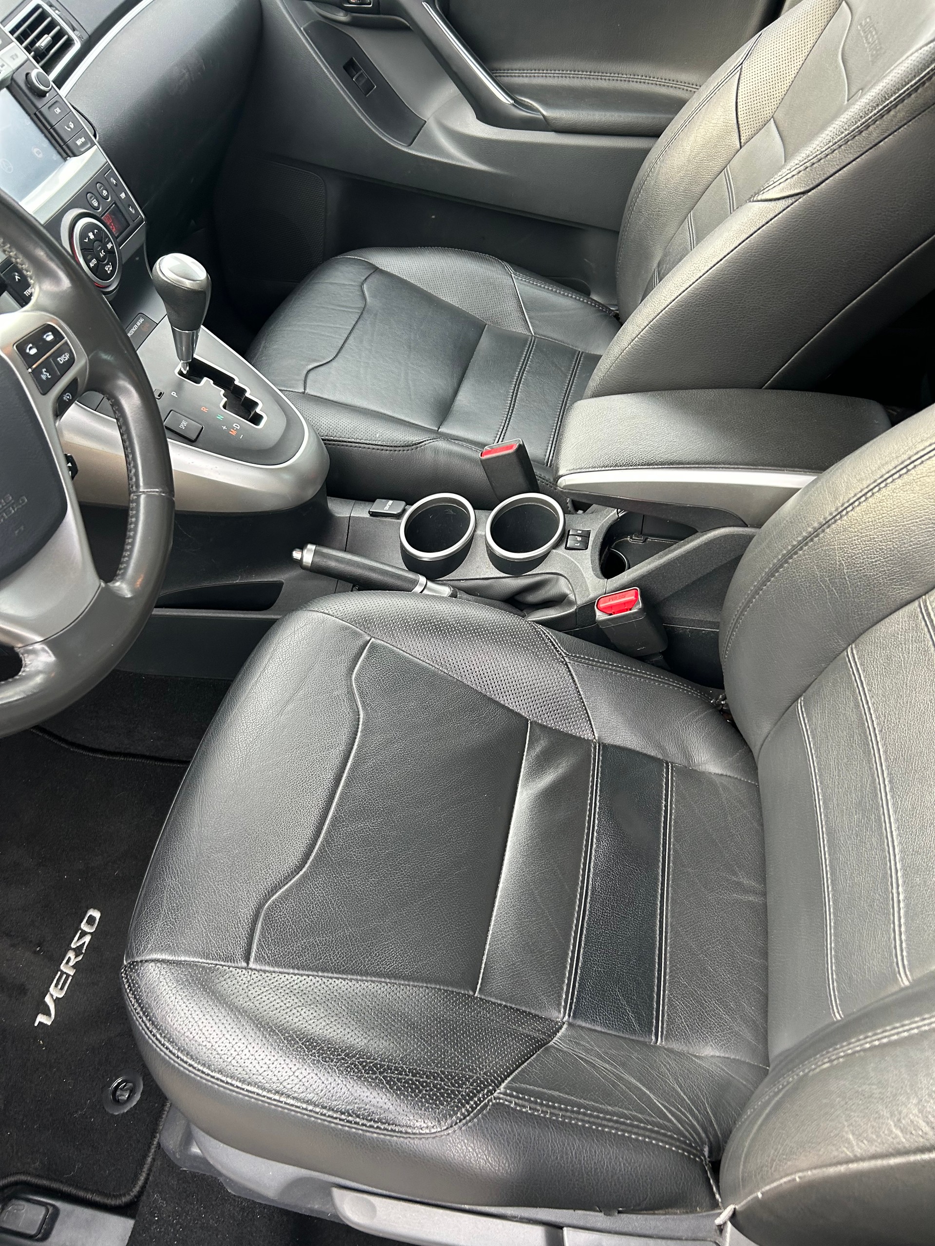 TOYOTA Verso 1.8 Swiss Trend Multidrive S-showroom-element-2