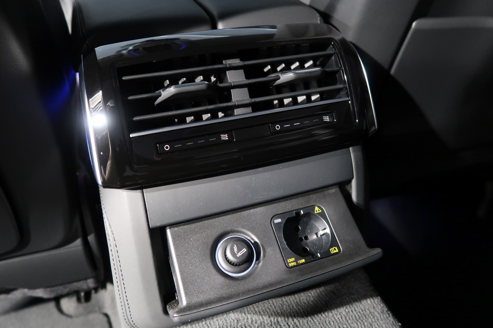 AUDI A8 50 TDI quattro tiptronic-image-16