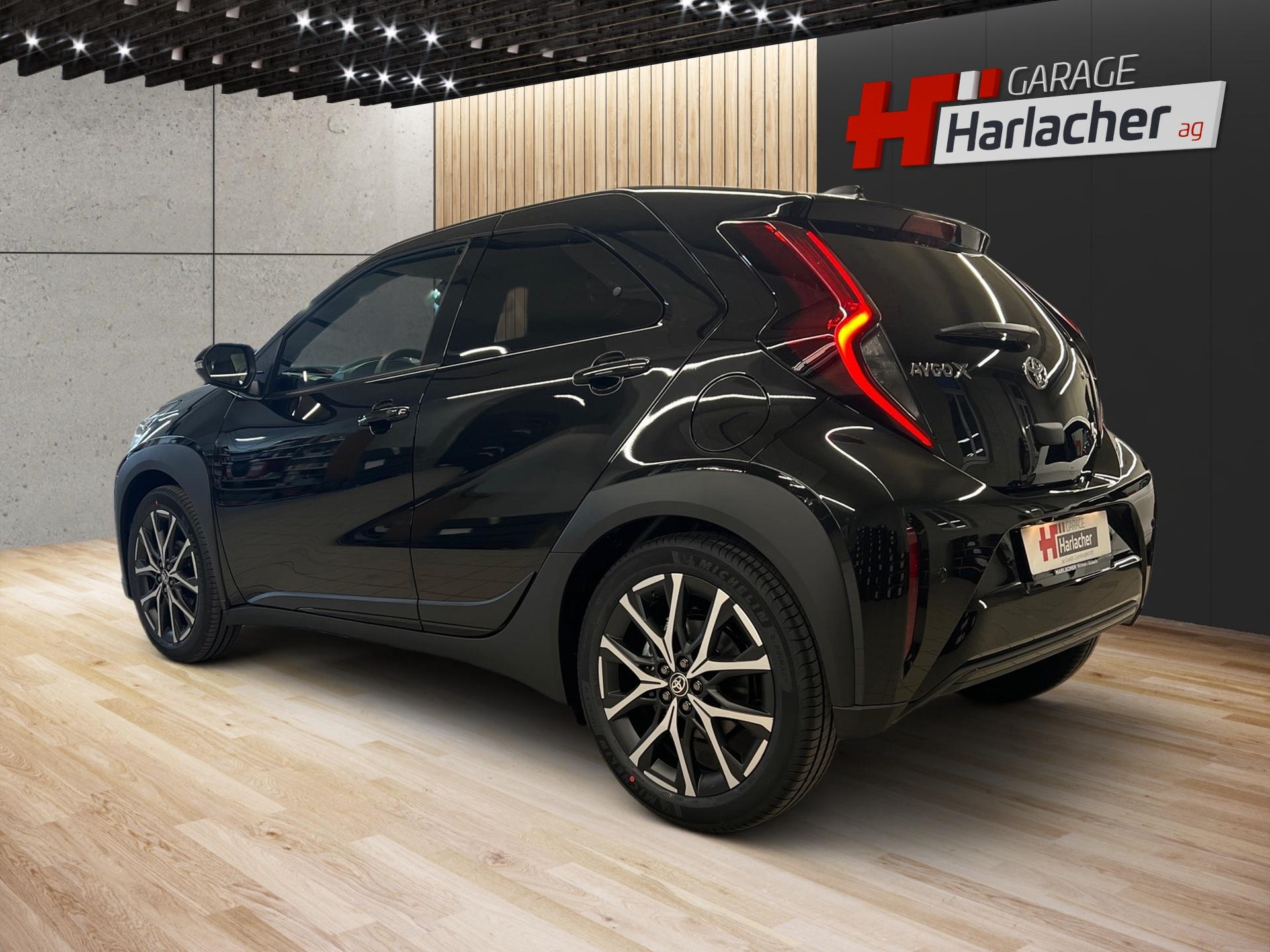 TOYOTA Aygo X 1.5 GR Sport e-CVT-image-6