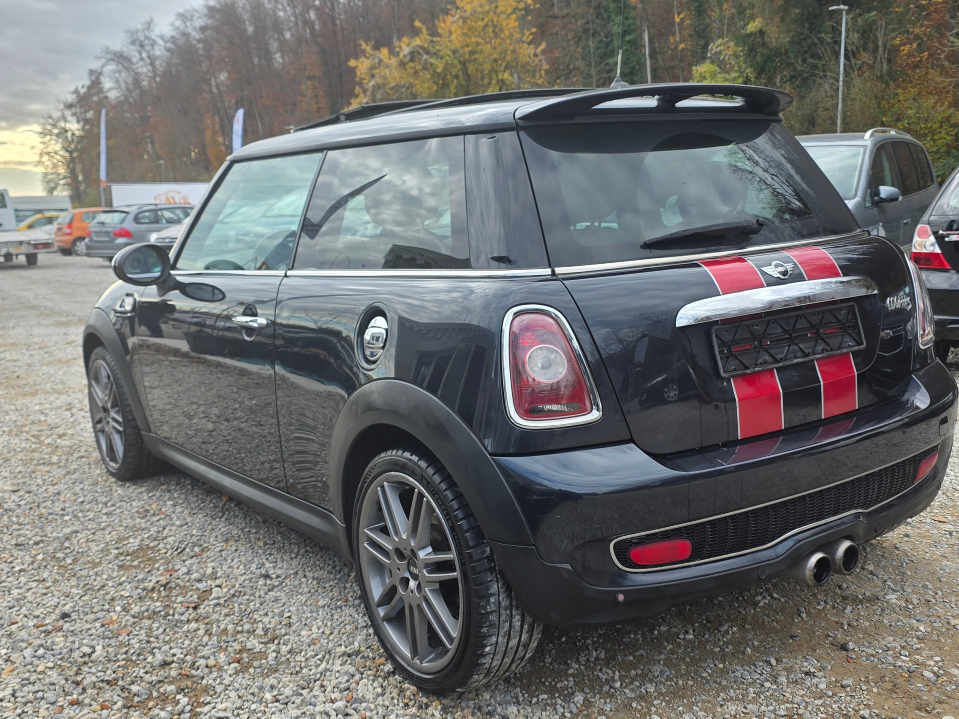 MINI Cooper S Frisch ab MFK / Frisch ab Service / Garantie / Lieferung Inklsuive-showroom-element-2