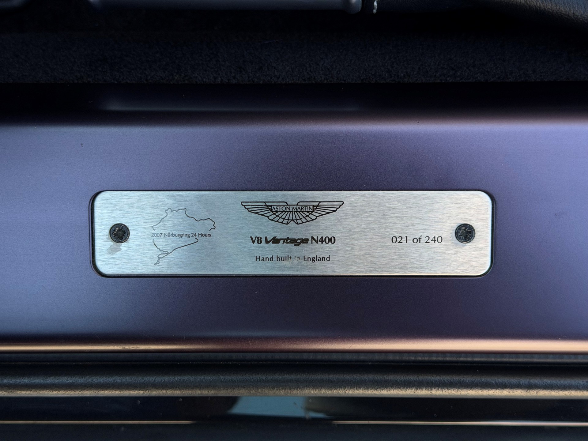 ASTON MARTIN V8 Vantage 4.3 N400-image-6