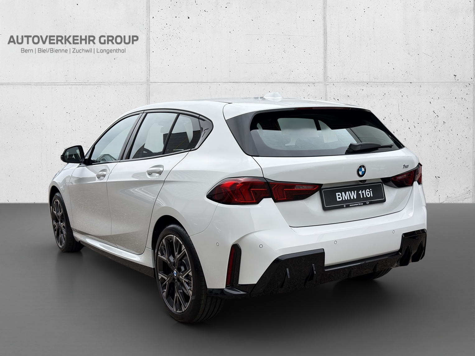 BMW 116 Steptronic-showroom-element-2