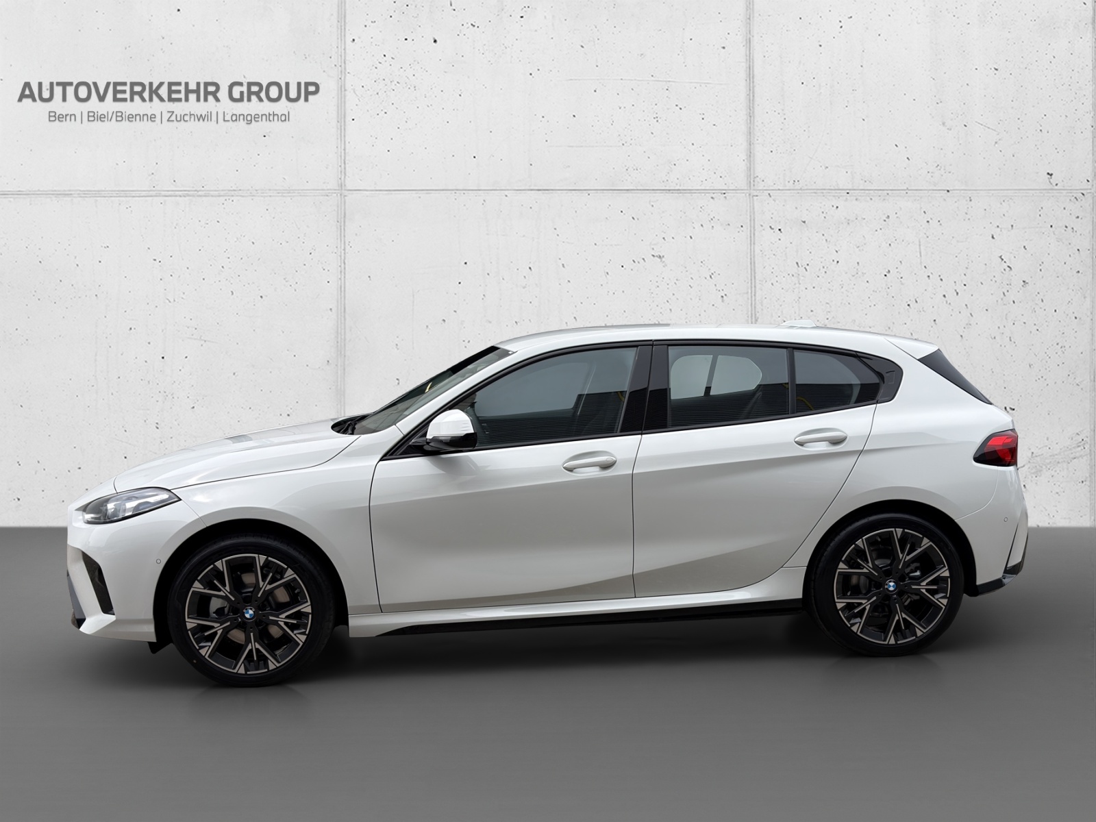BMW 116 Steptronic-showroom-element-1