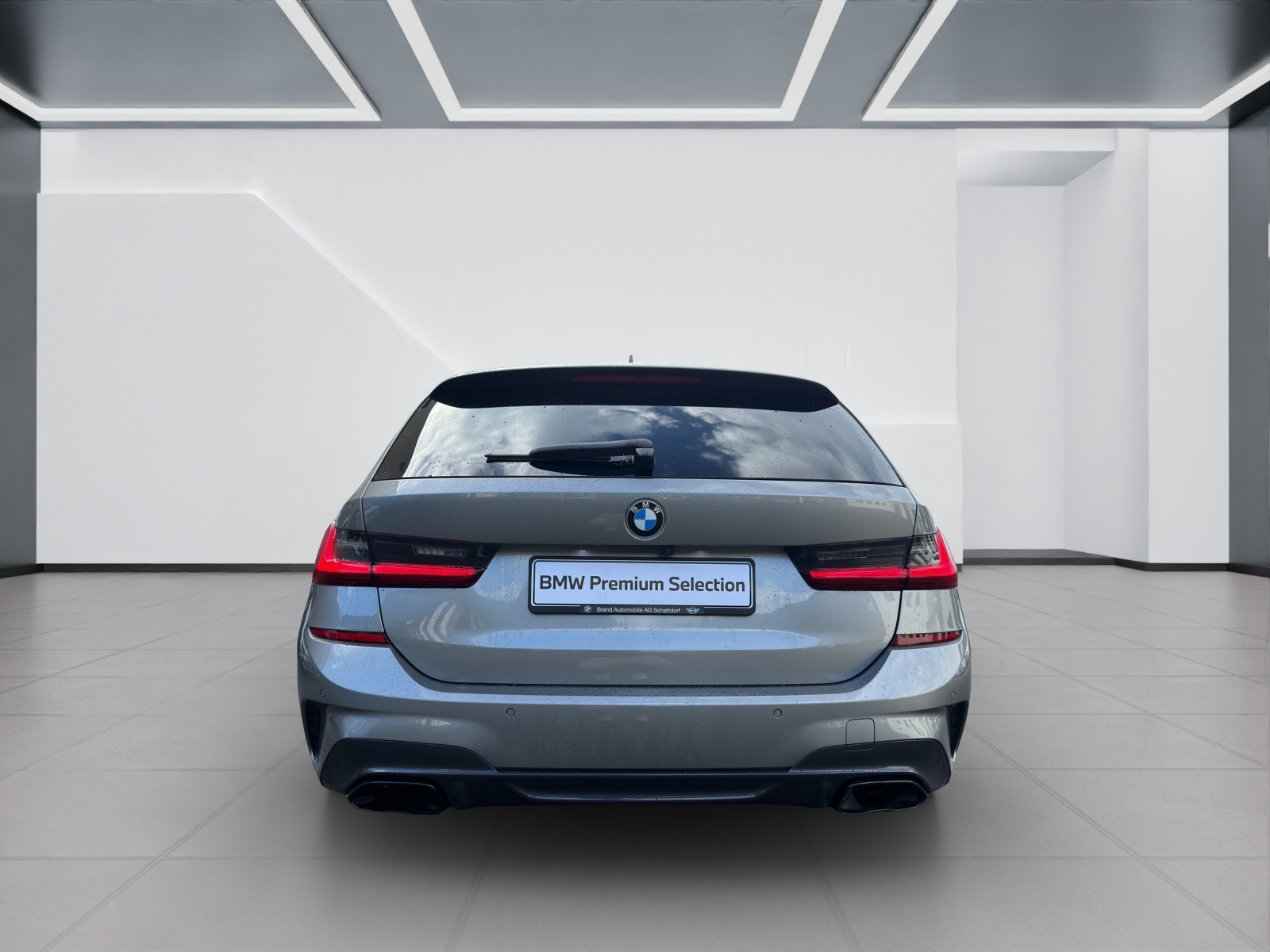 BMW M340i xDrive Touring-showroom-element-3