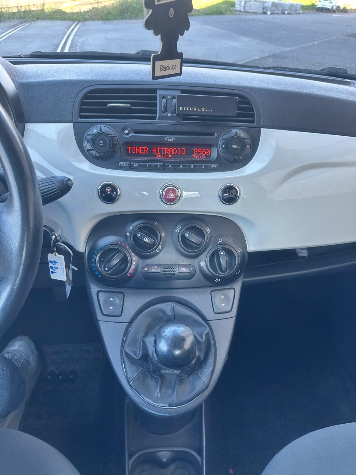 FIAT 500 1.2 Lounge-image-13