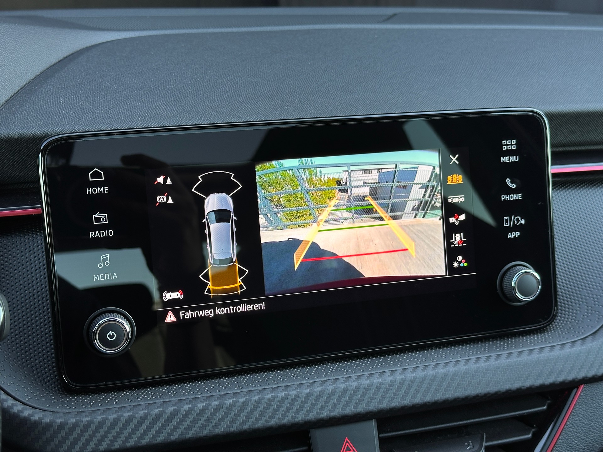 SKODA Scala 1.5 TSI Monte Carlo DSG-image-18