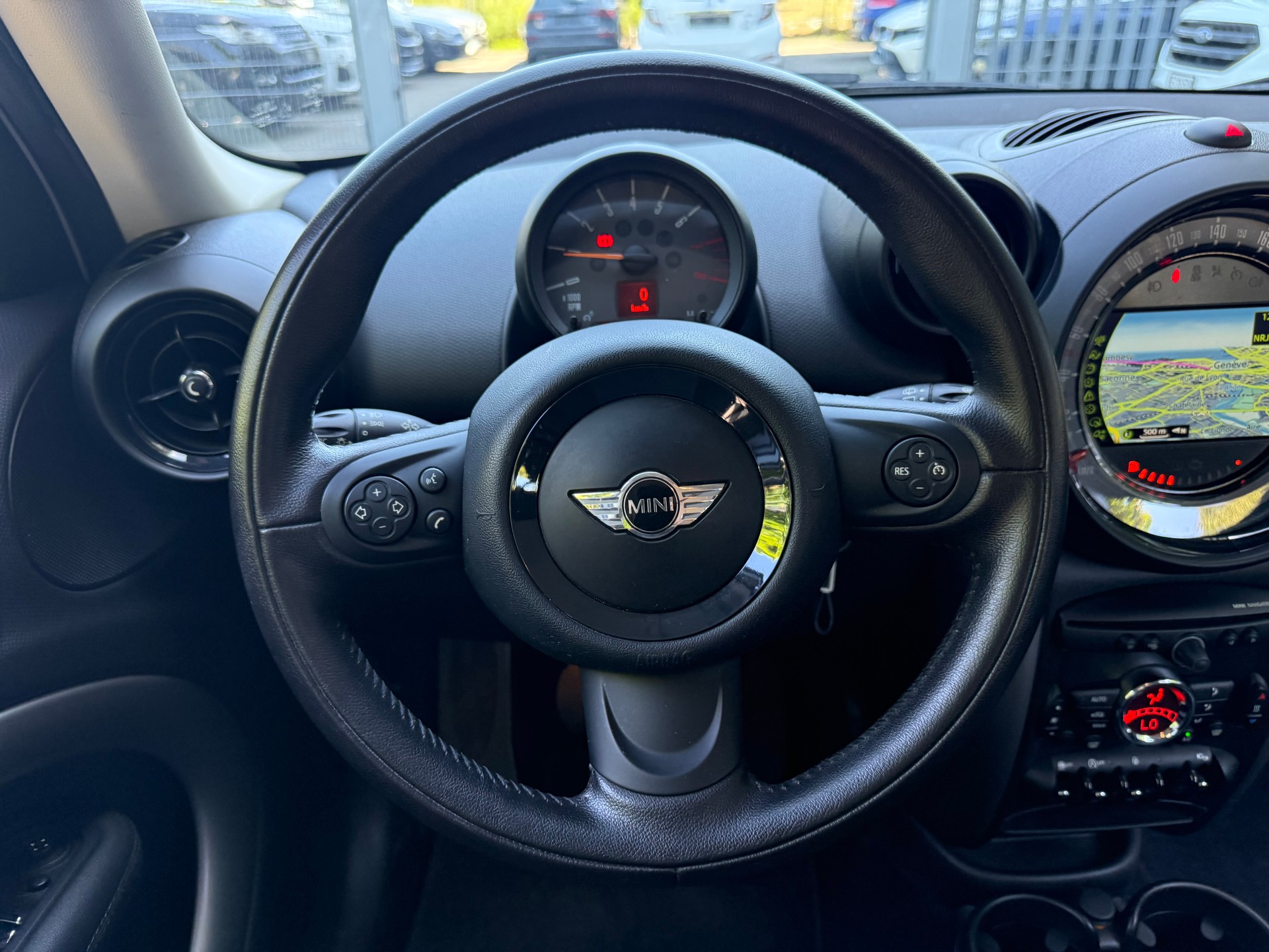 MINI Countryman Cooper ALL4 by Burton-image-9