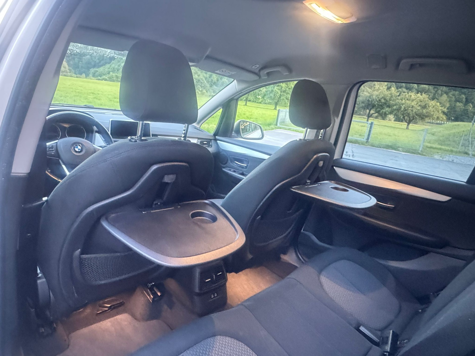 BMW 218d xDrive Gran Tourer Swiss Adv. Sport Stept.-image-14