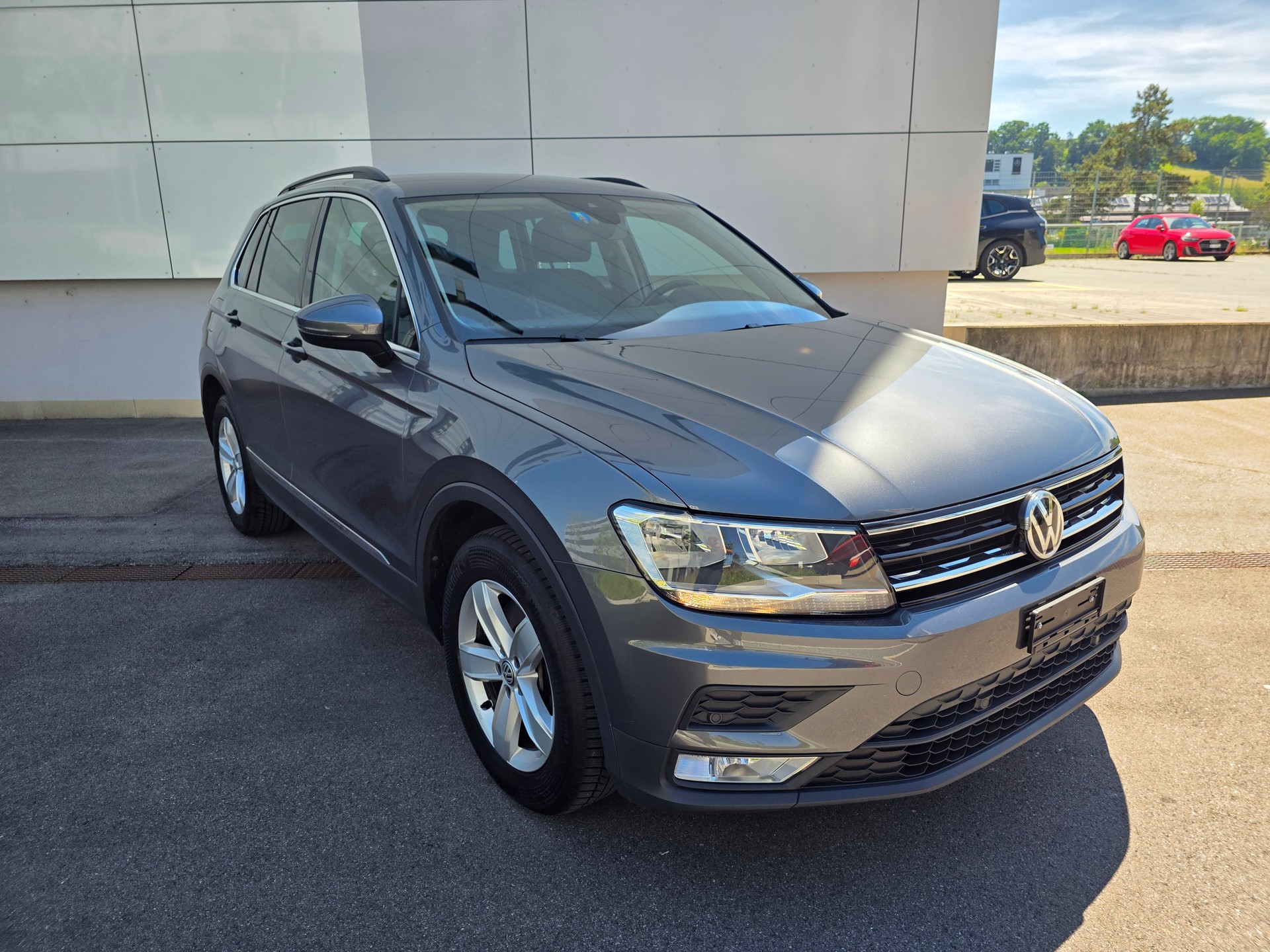 VW Tiguan 2.0 TDI SCR Comfortline 4Motion DSG-showroom-element-1