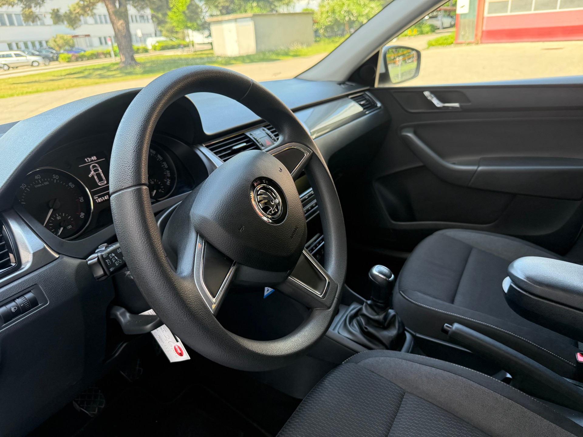 SKODA Rapid Spaceback 1.2 TSI Ambition-image-7