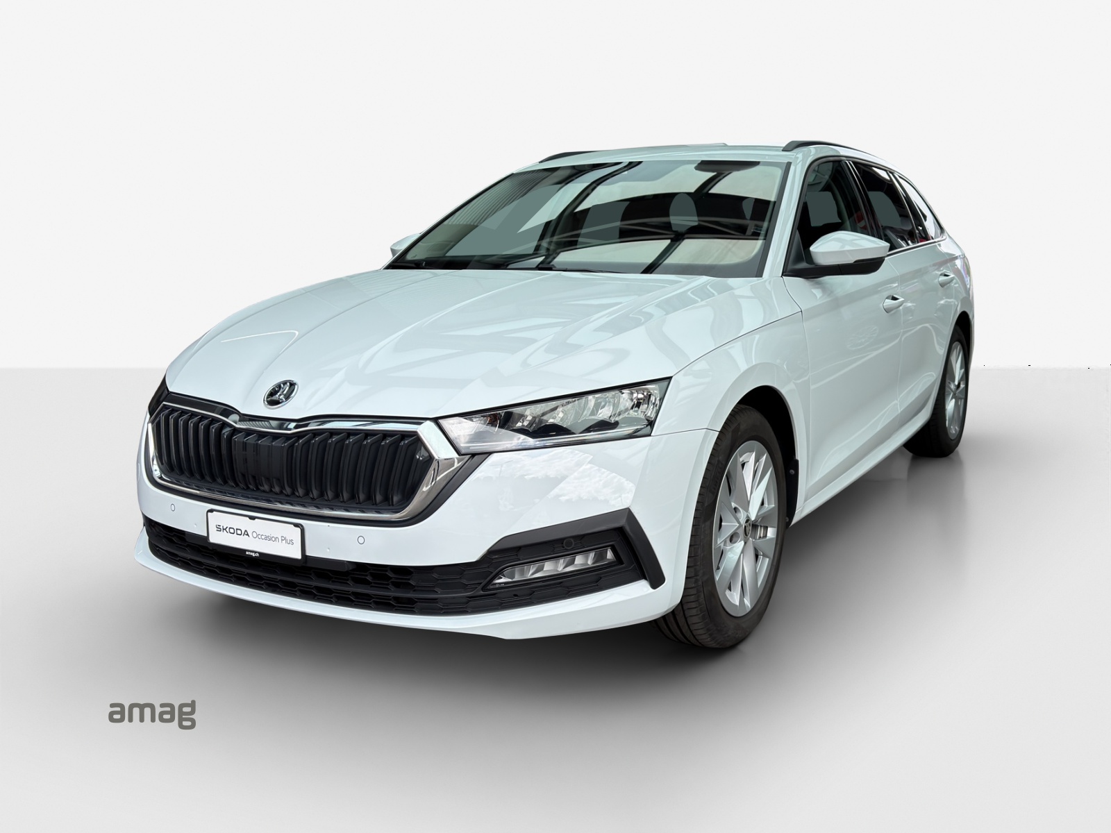 SKODA Octavia Combi 2.0 TSI Ambition DSG 4x4-image-0