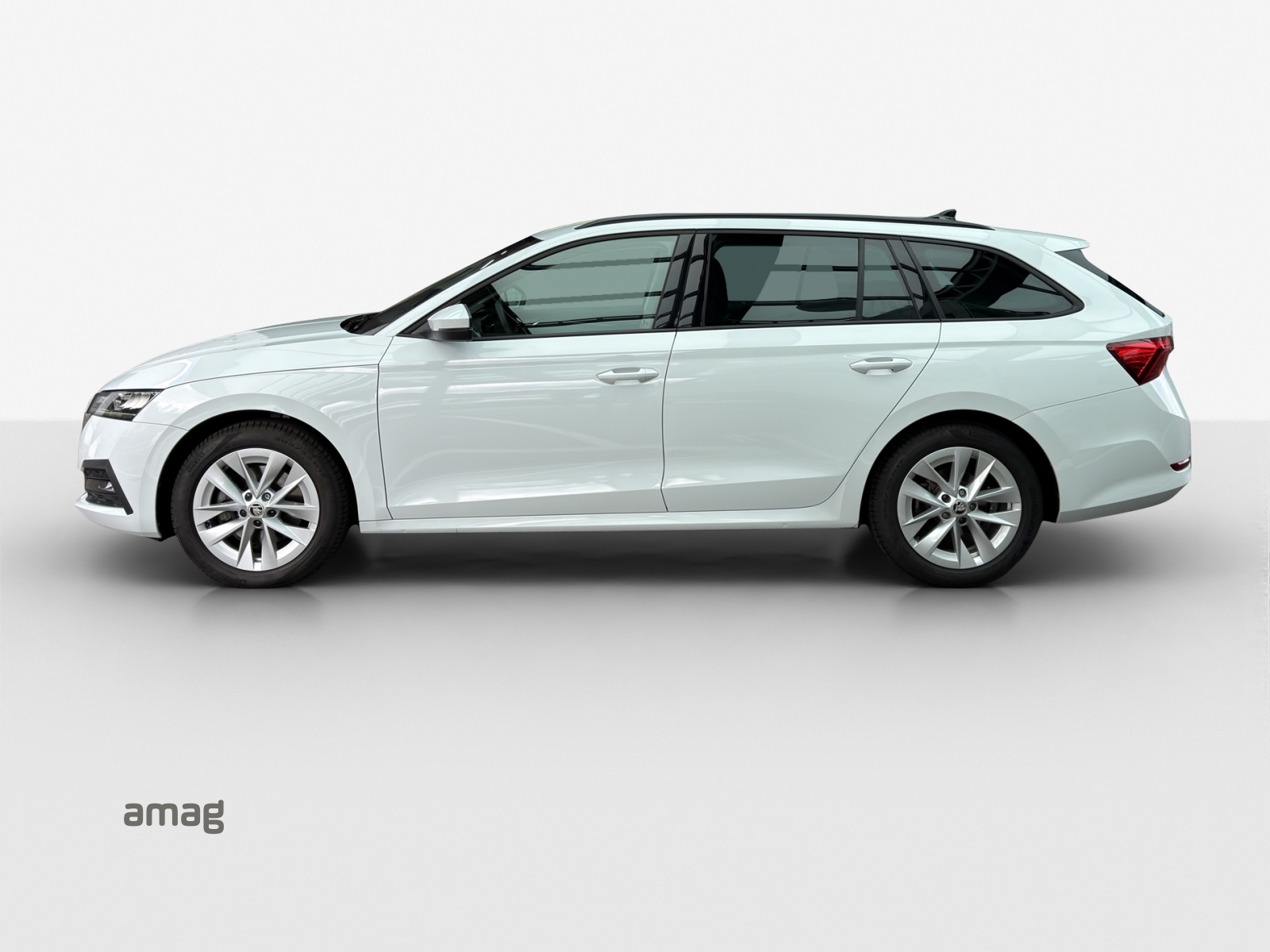 SKODA Octavia Combi 2.0 TSI Ambition DSG 4x4-showroom-element-1