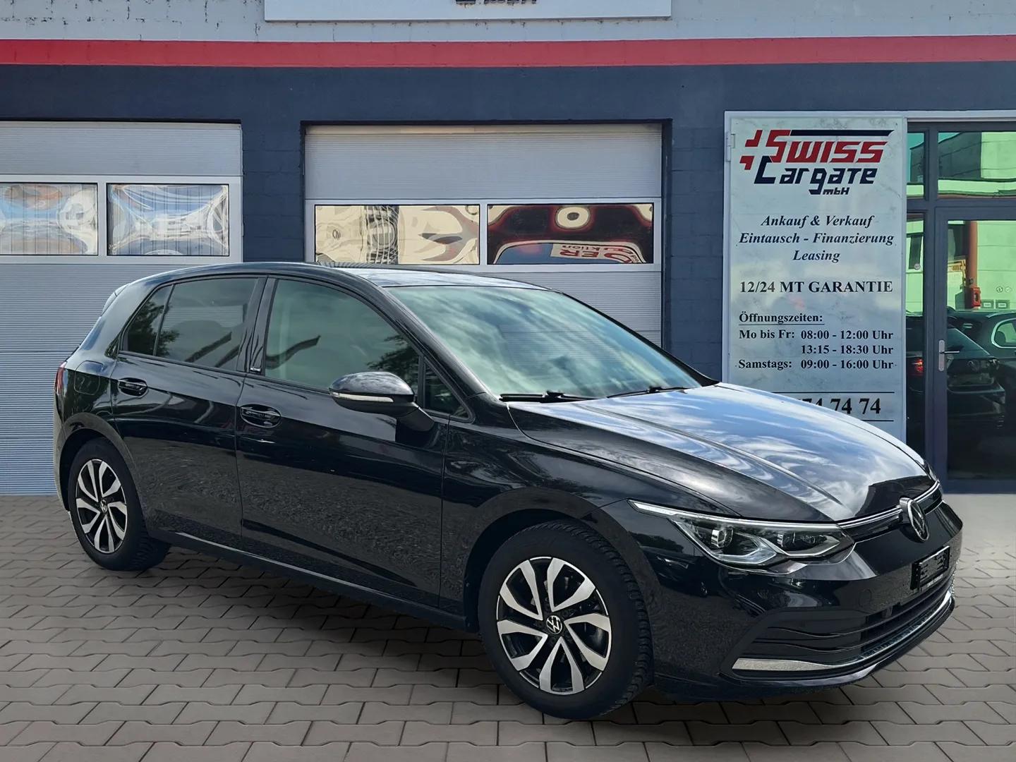 VW Golf 2.0 TDI Active DSG mit AHK & Panoramdach + Werksgarantie