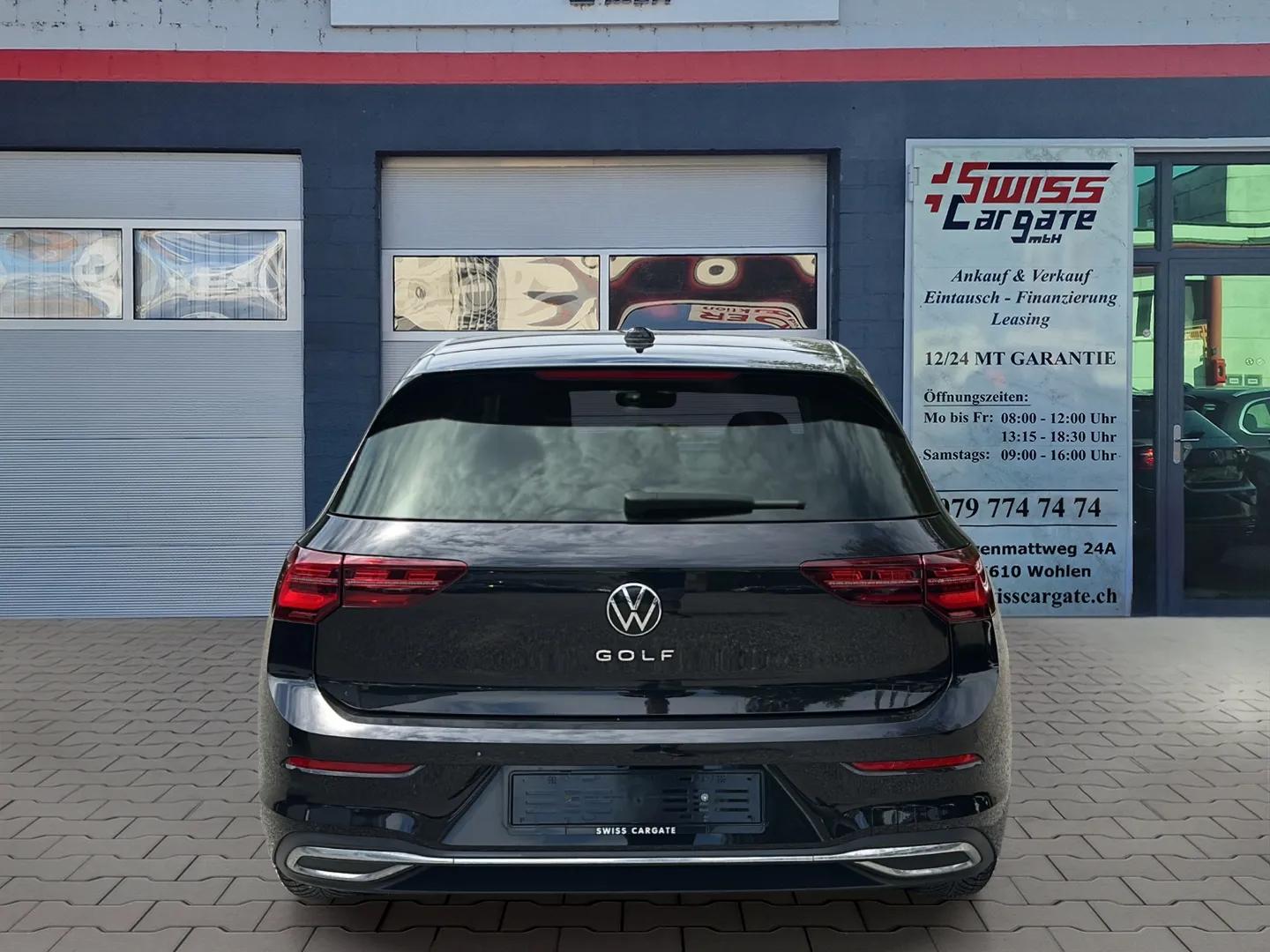 VW Golf 2.0 TDI Active DSG mit AHK & Panoramdach + Werksgarantie-image-5