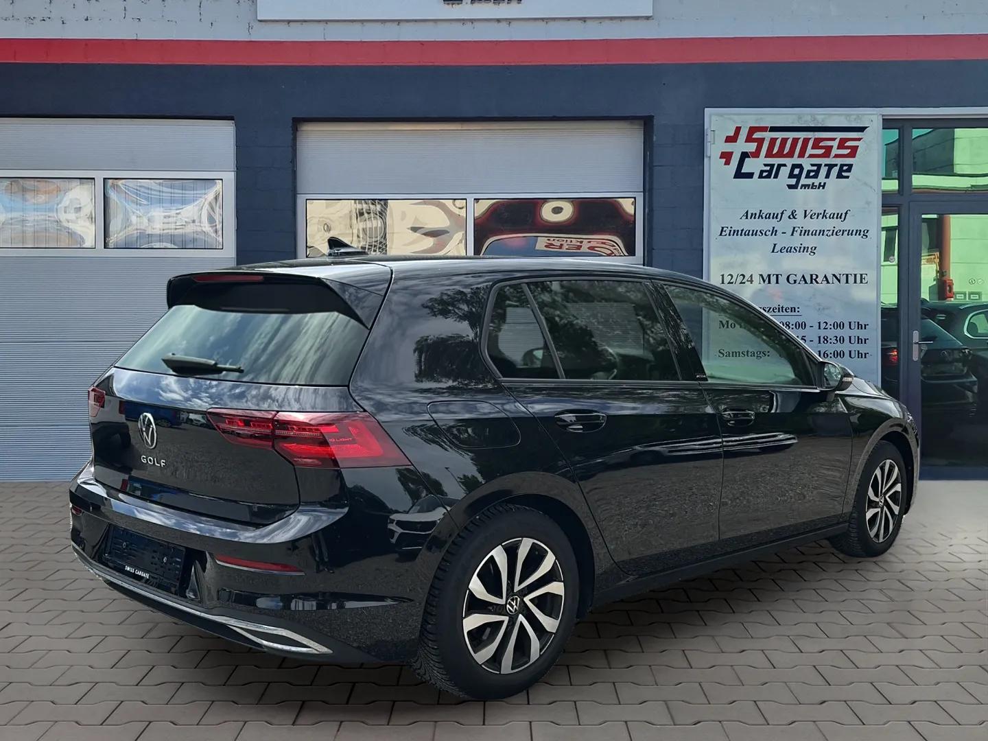 VW Golf 2.0 TDI Active DSG mit AHK & Panoramdach + Werksgarantie-image-6