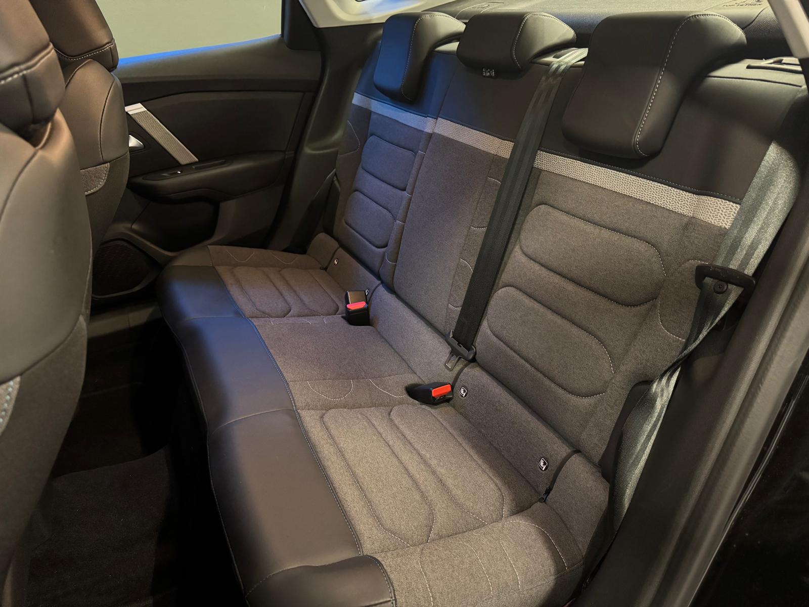 CITROEN C4 1.2 Pure Tech Swiss Edition EAT8-image-12