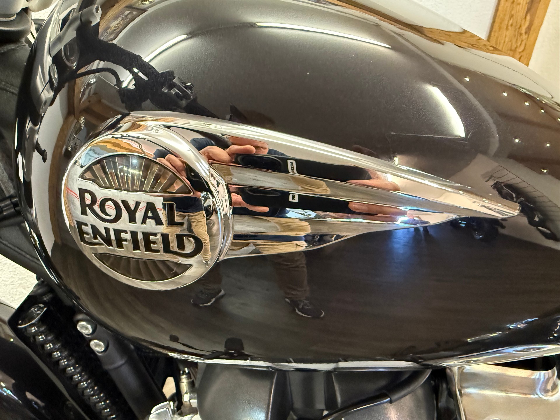 ROYAL ENFIELD Super Meteor 650 Astral-image-9