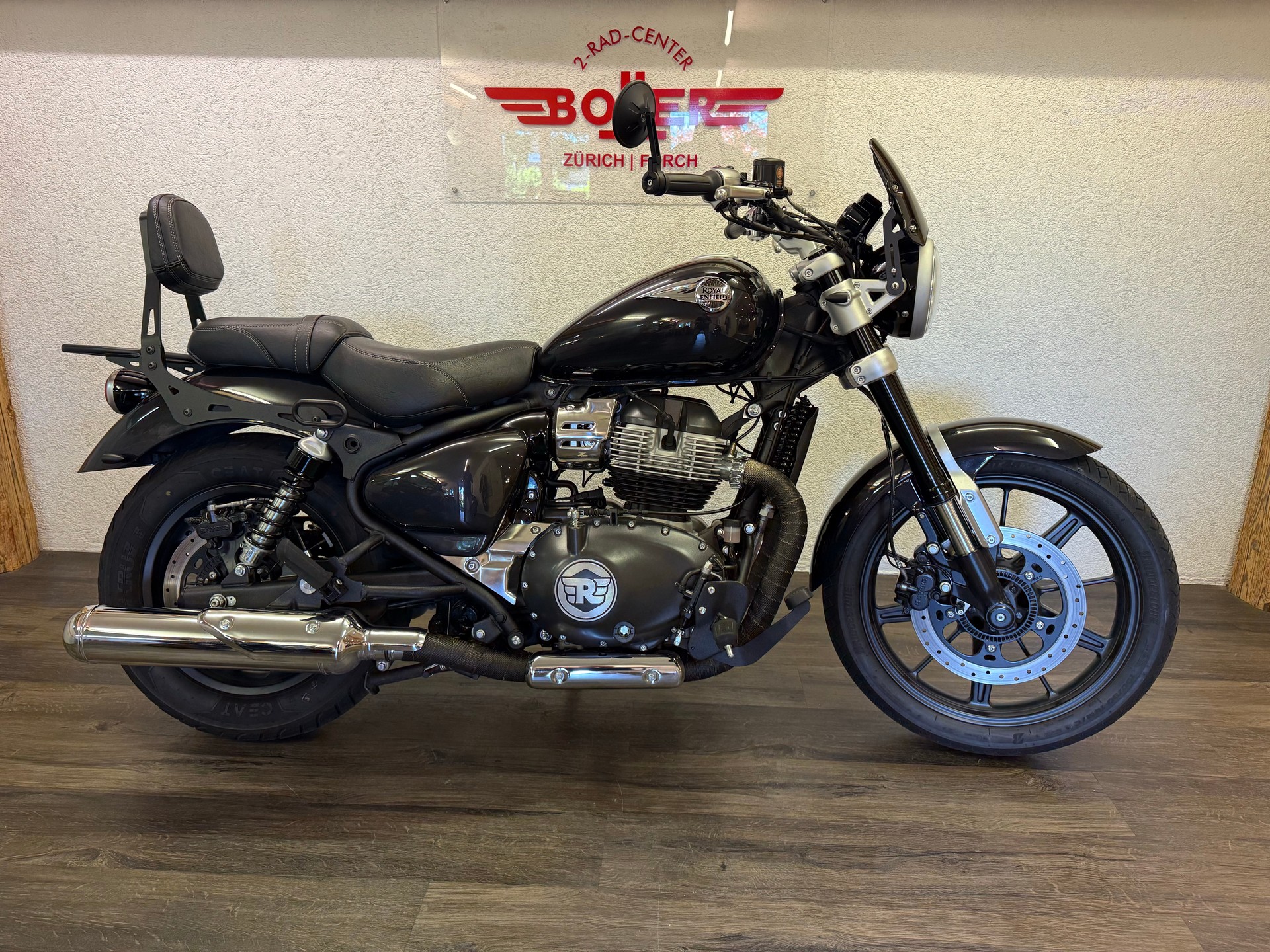 ROYAL ENFIELD Super Meteor 650 Astral-image-0