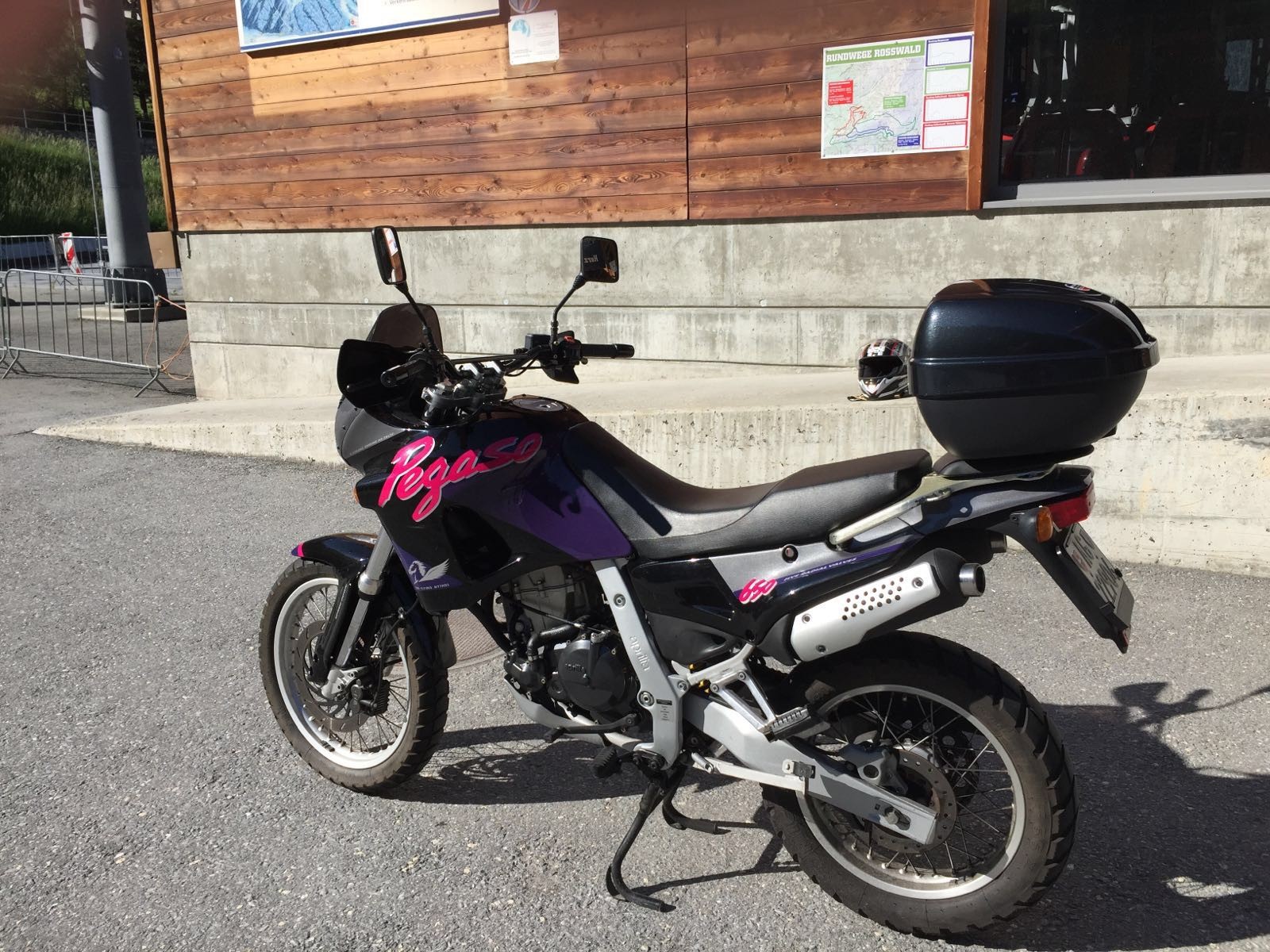 APRILIA Pegaso 650-image-1
