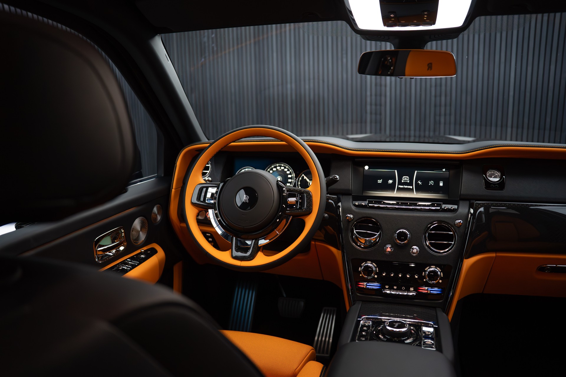 ROLLS-ROYCE Cullinan 6.7 V12 Black Badge KEYVANY-image-6