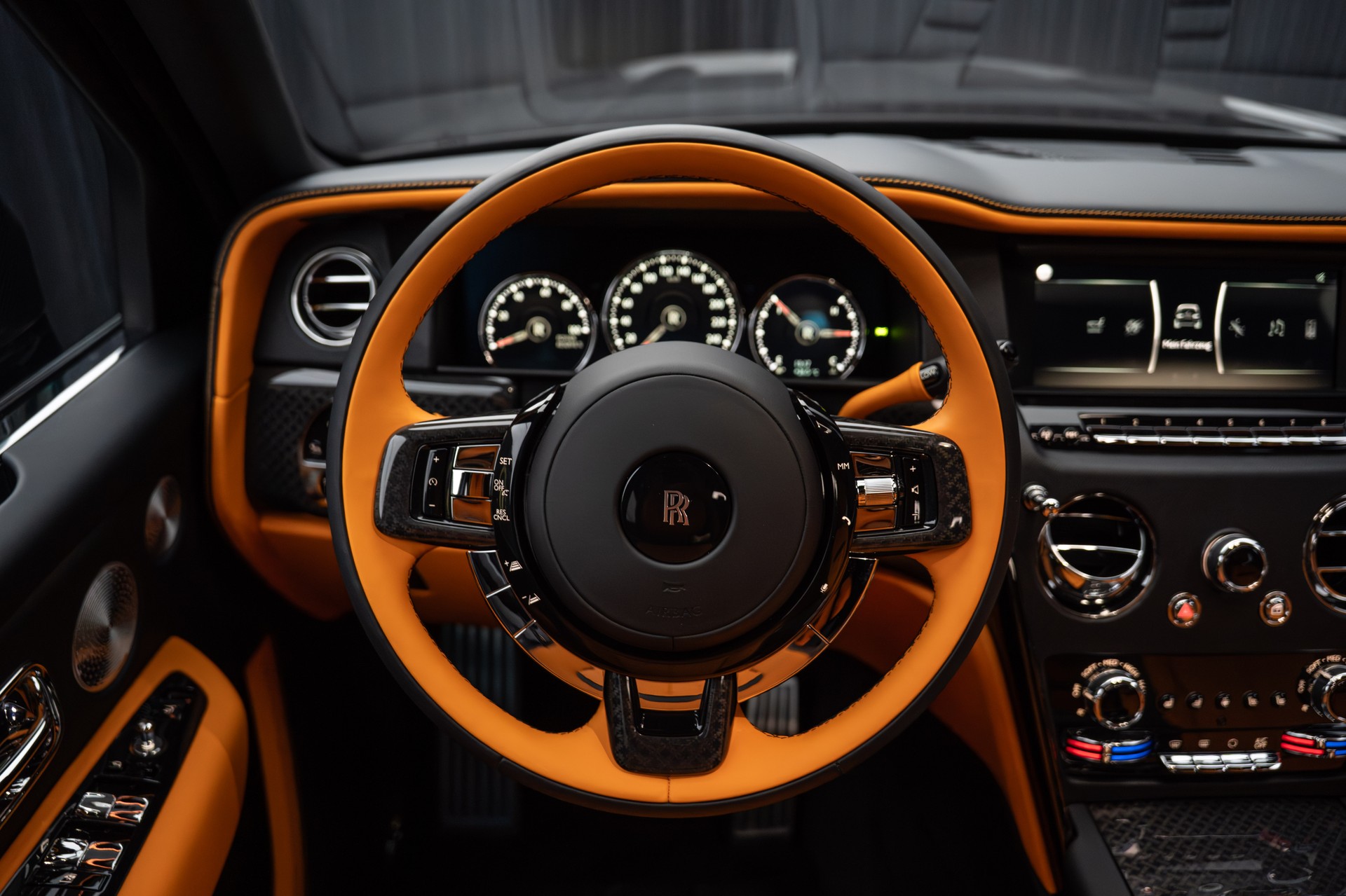 ROLLS-ROYCE Cullinan 6.7 V12 Black Badge KEYVANY-image-8