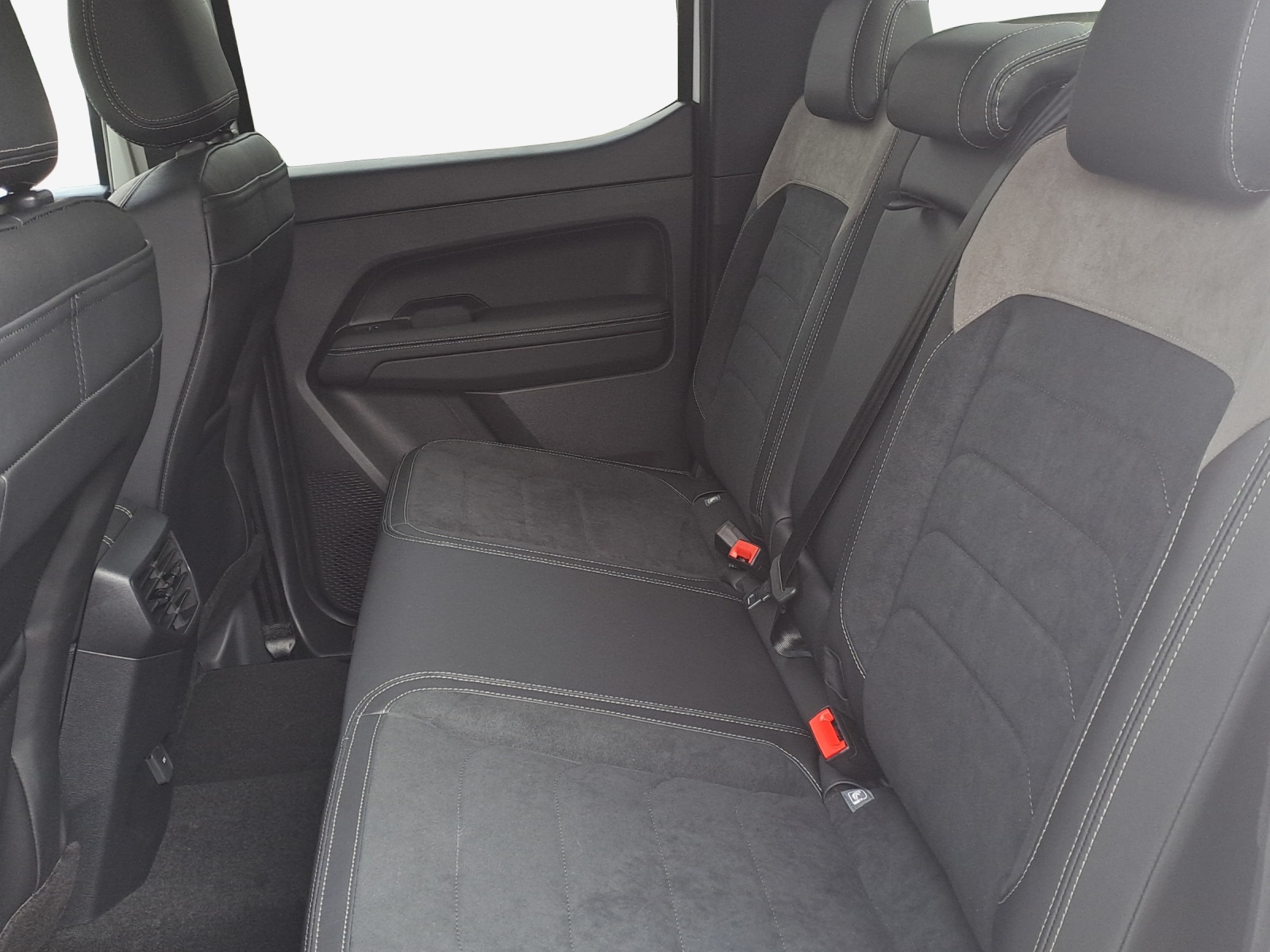 VW Amarok 3.0TDI Style Winter 1-image-11