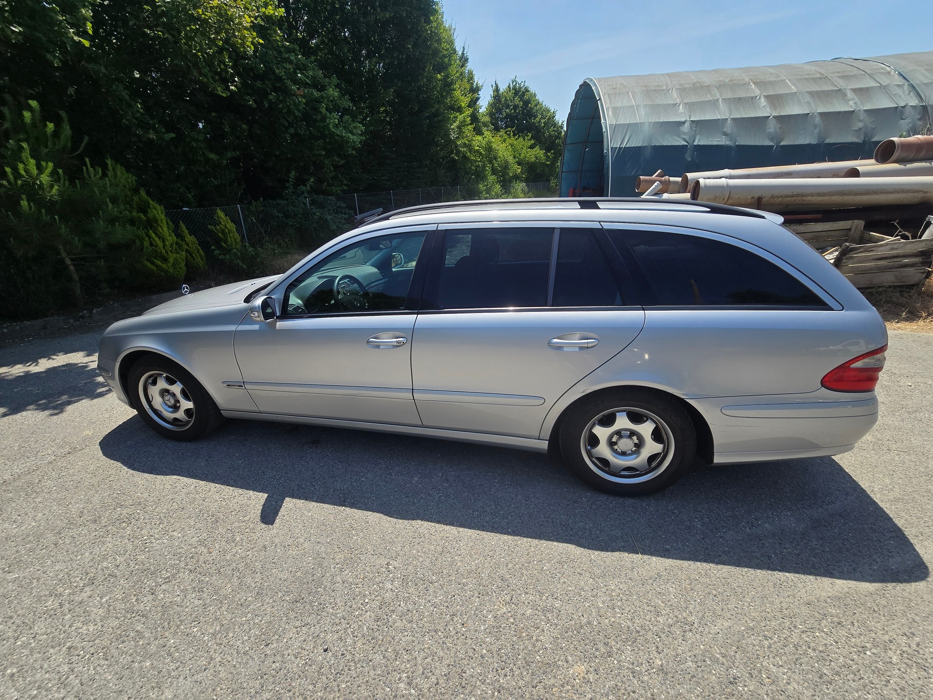 MERCEDES-BENZ E 270 CDI Elégance-image-5