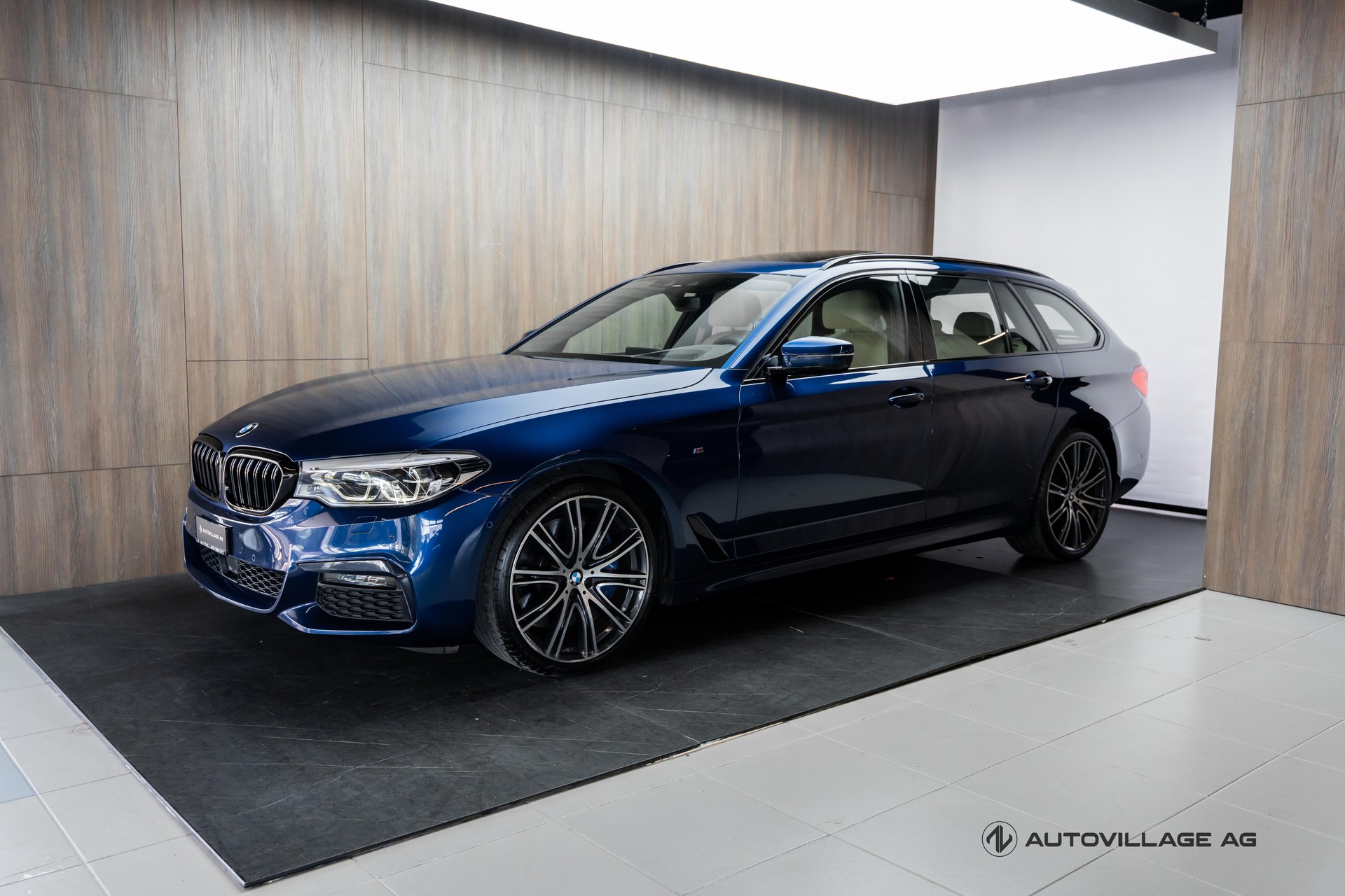 BMW 540d xDrive Touring Steptronic